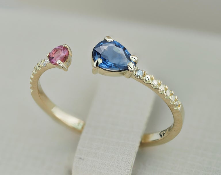 For Sale:  14k Gold Ring with Sapphires and Diamond 11
