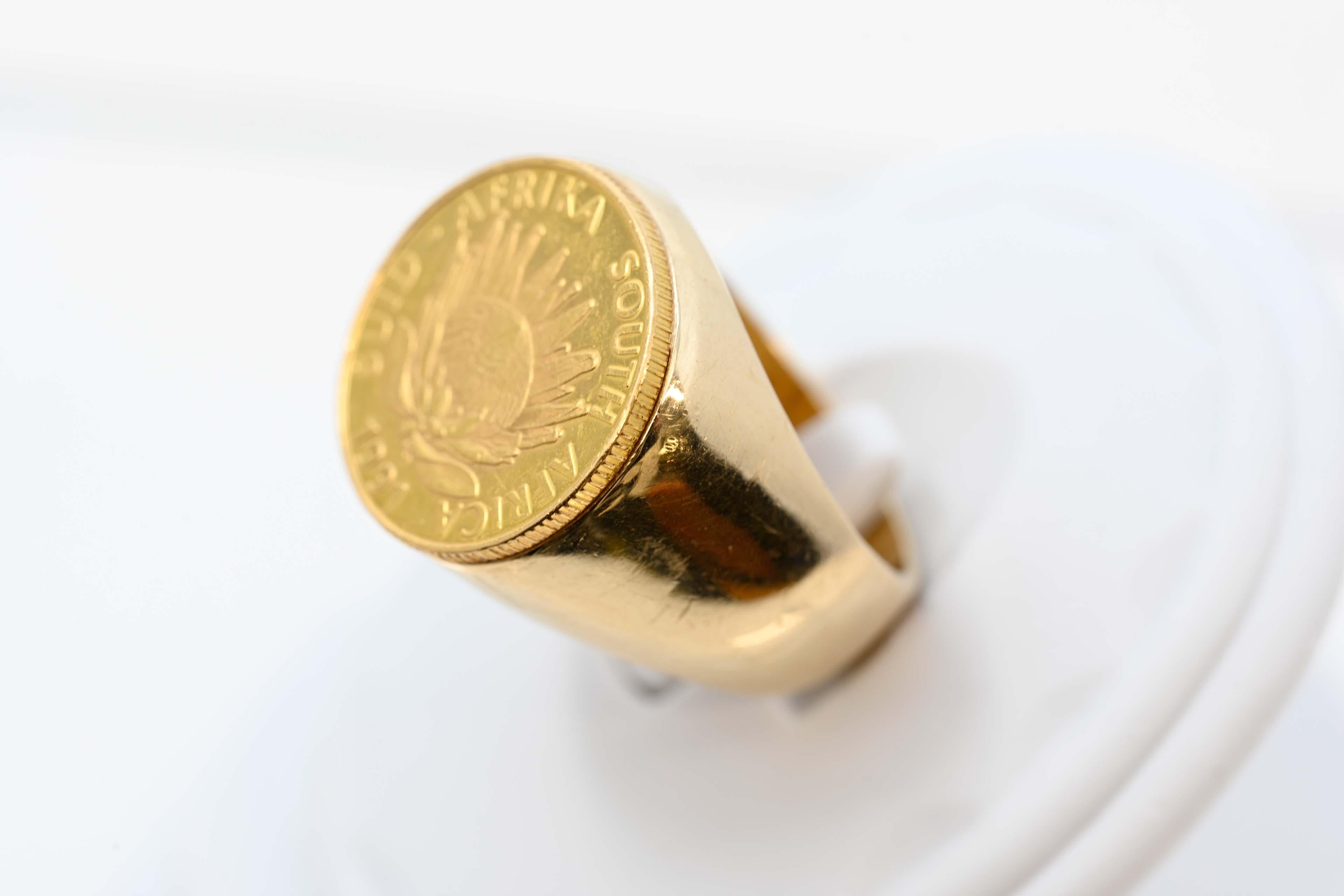 Women's or Men's 14k Gold Ring with South Africa Gold Coin 1891-1991 For Sale