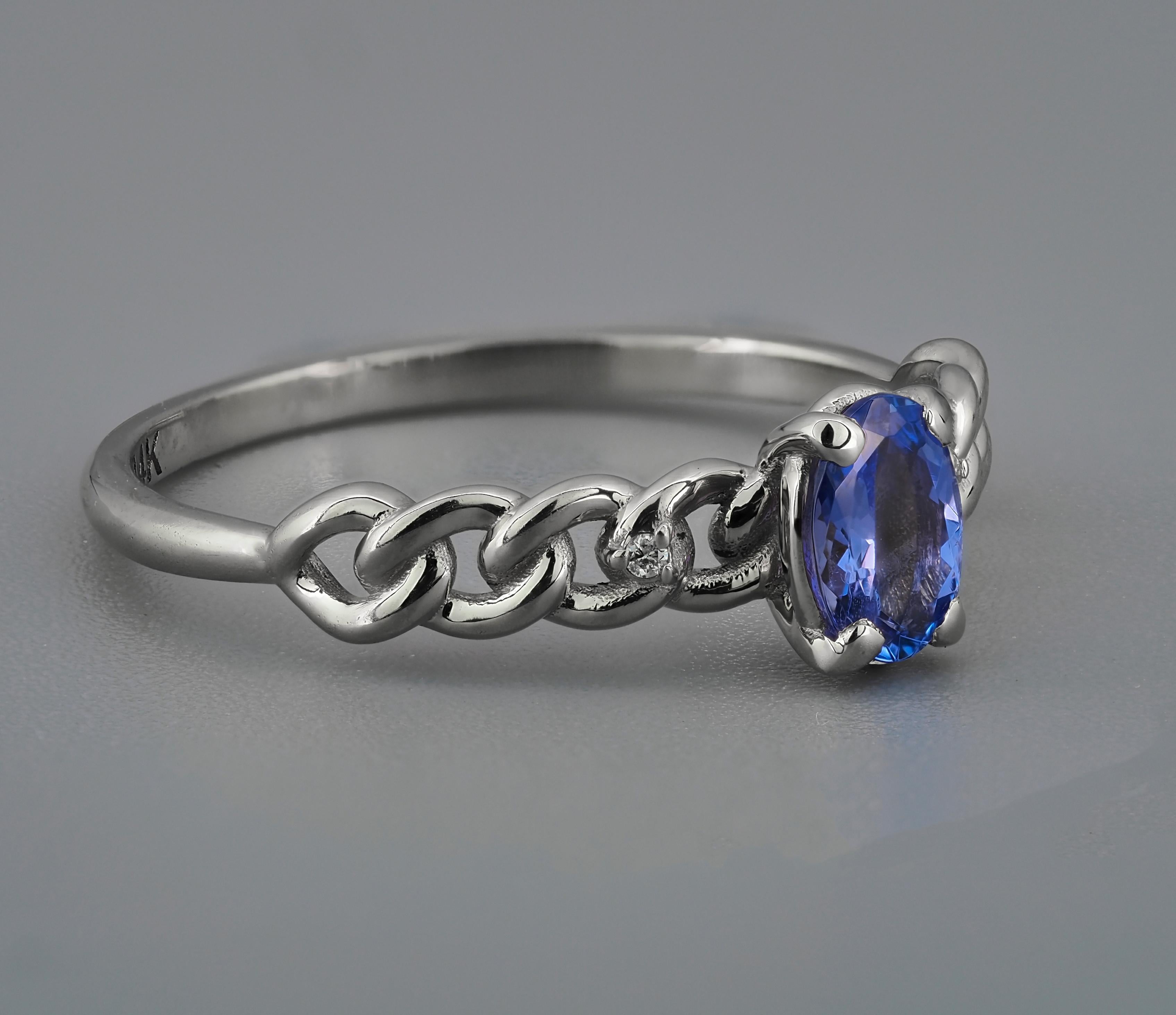 For Sale:  14k Gold Ring with Oval Tanzanite and Diamonds 2