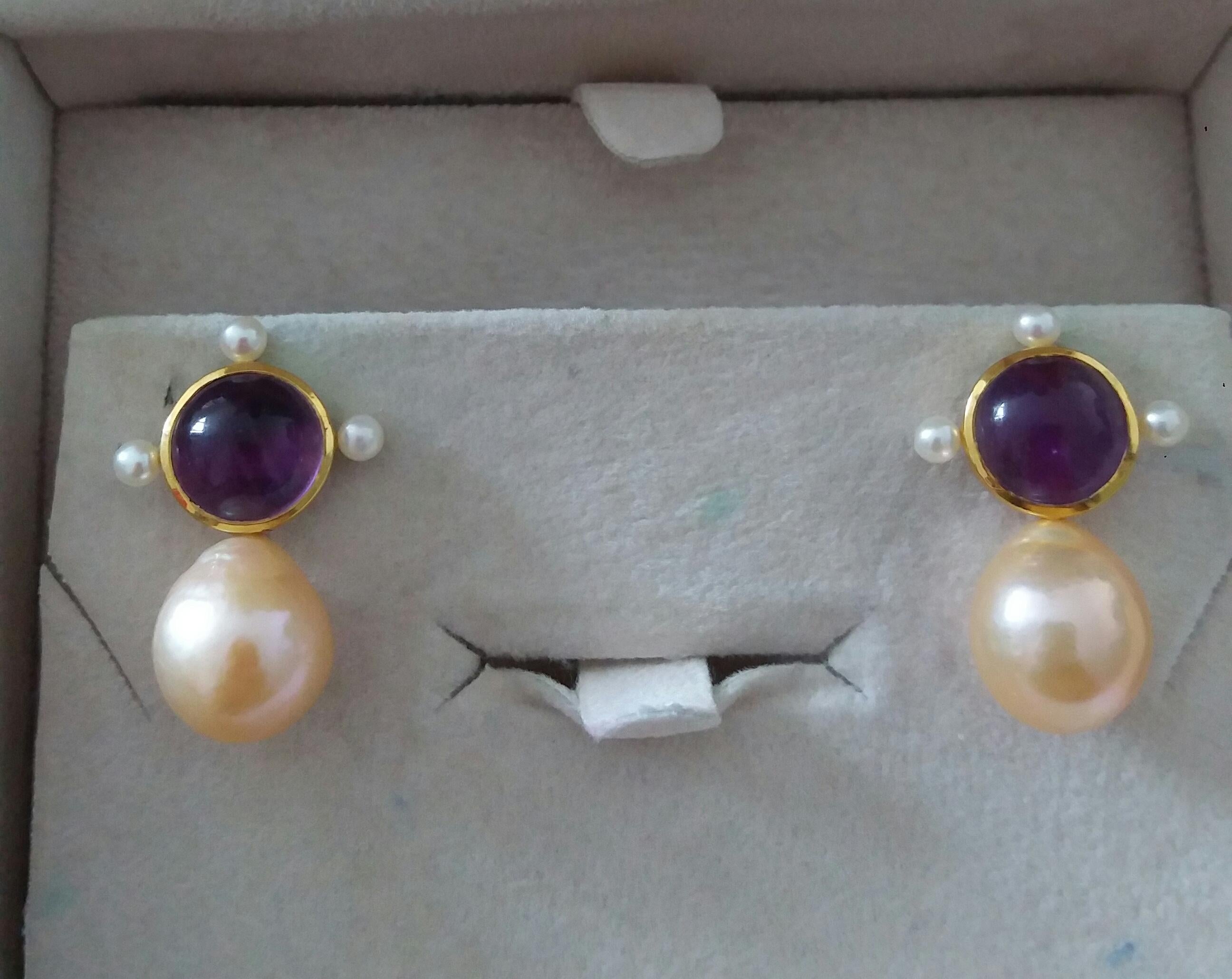 14k Gold Round Amethyst Cabs Natural Golden Color Baroque Pearls Stud Earrings In Good Condition For Sale In Bangkok, TH