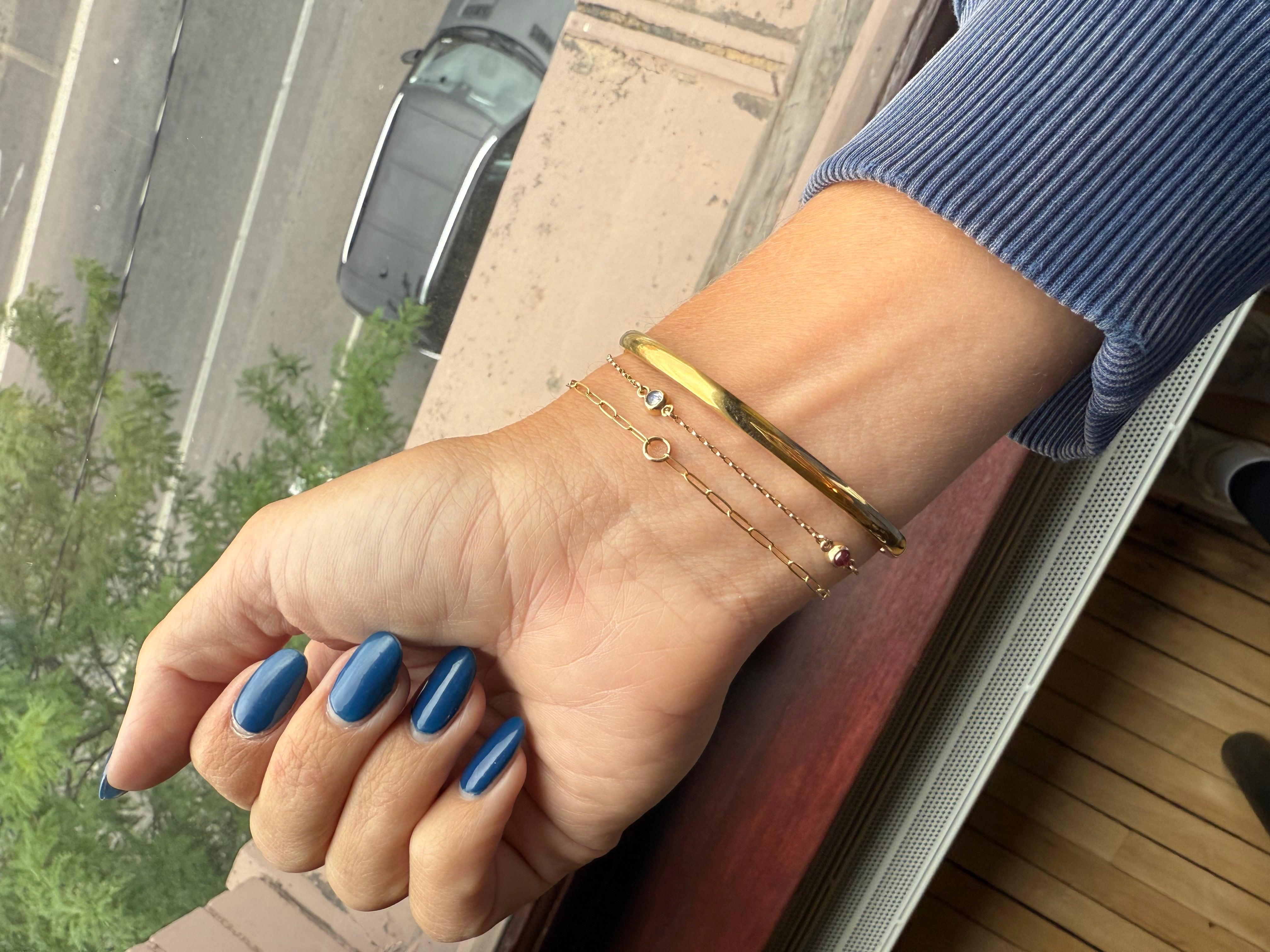 14k Gold Round Bangle For Sale 1