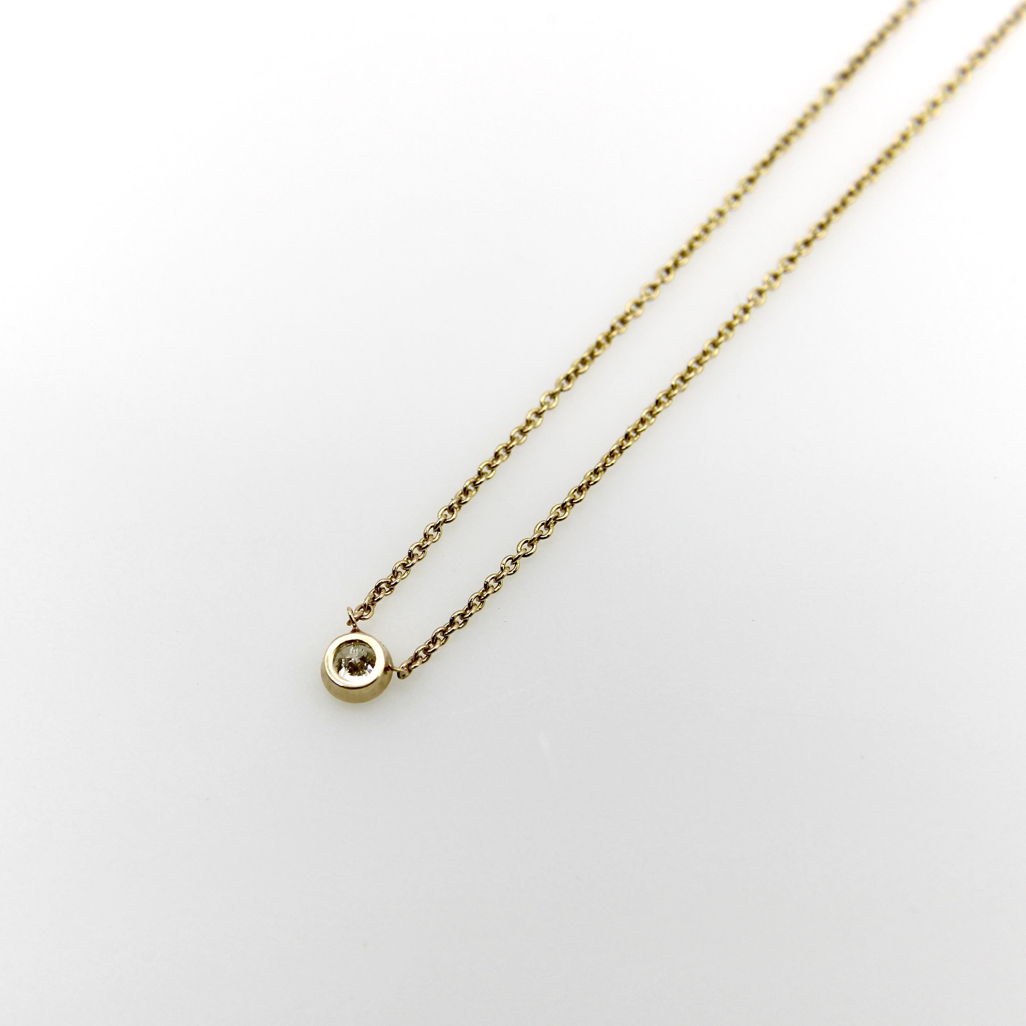 14K Gold Runde Lünette Set Diamant Halskette im Angebot 1