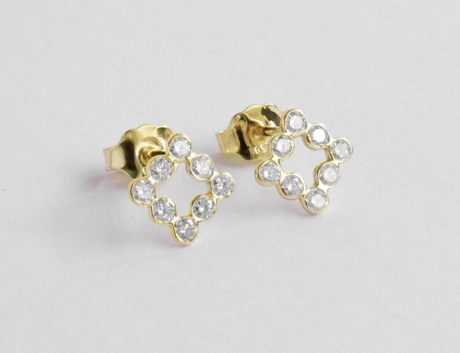 Modern 14k Gold Round Cut Diamond Square Stud Earrings Diamond Bezel Set Studs Earrings For Sale