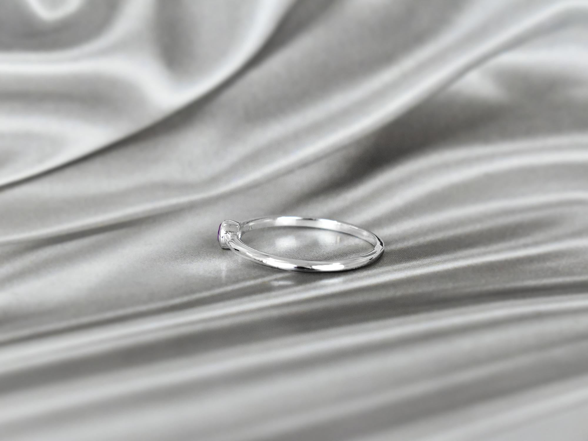 in vendita:  Anello in oro 14k con gemma rotonda da 2,5 mm Anello impilabile con gemma rotonda da 2,5 mm 9
