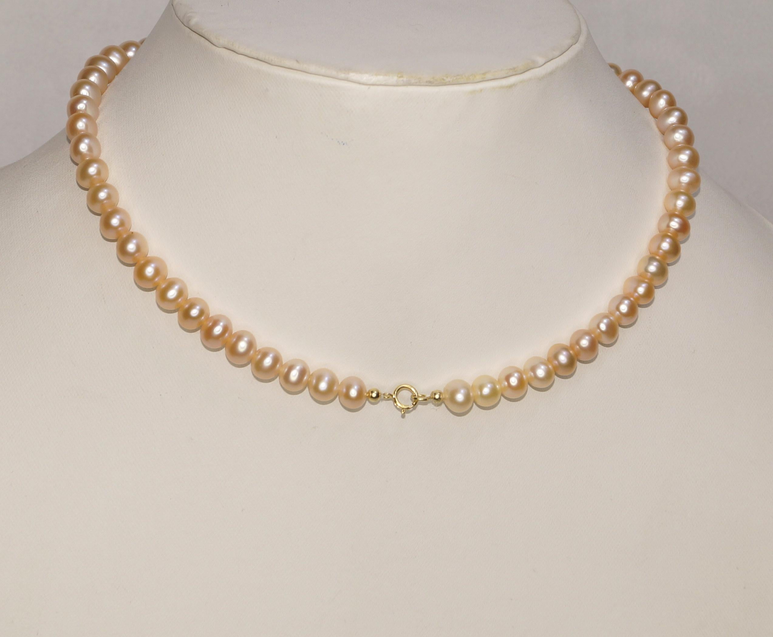 14k Gold Round Golden Pearl necklace 8mm Freshwater Golden Pearl Party necklace In New Condition For Sale In Delhi, DL