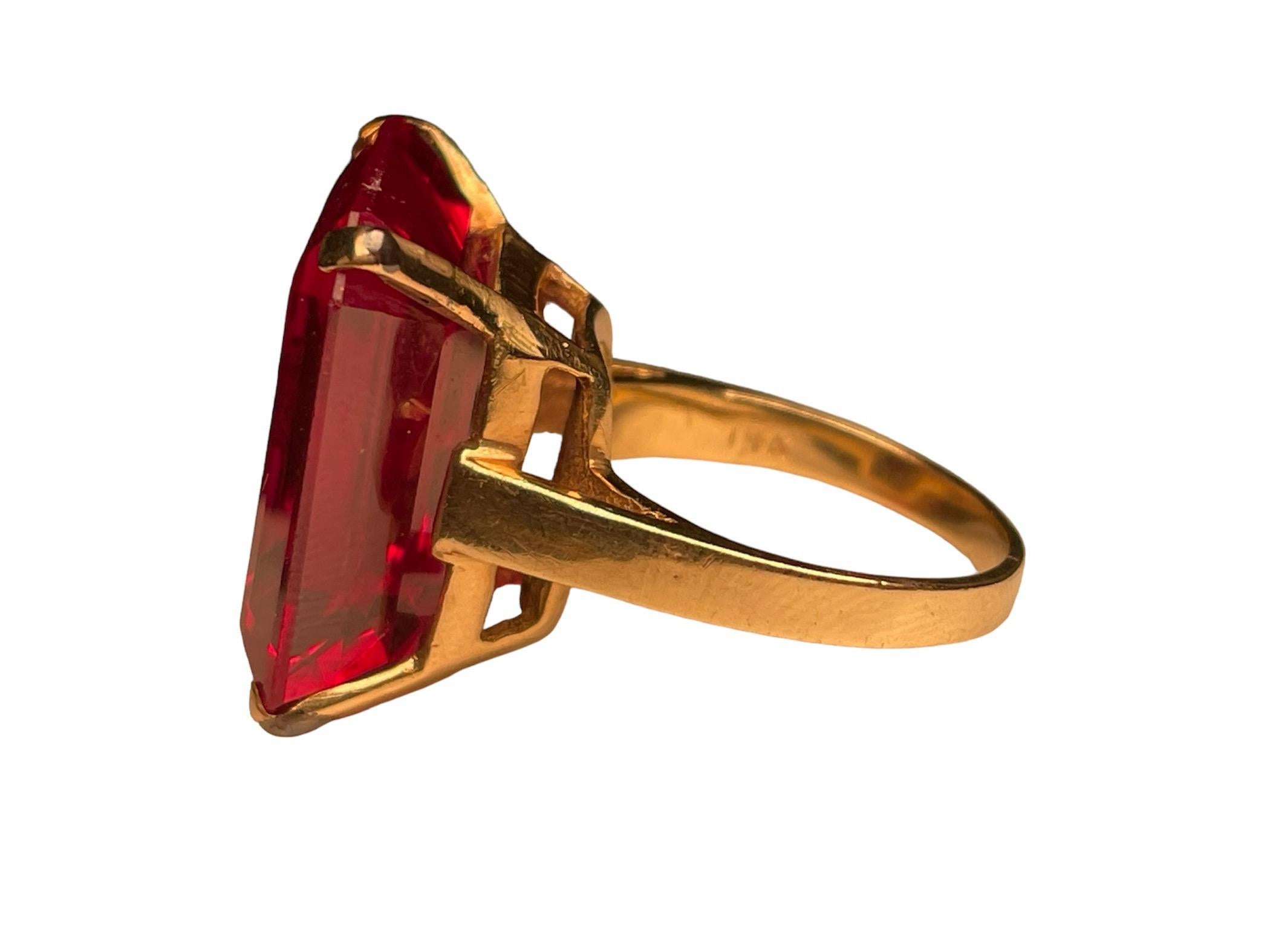 14K Gold Ruby Cocktail Ring For Sale 1