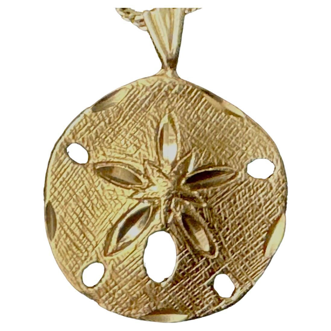 14K Gold Sand Dollar Pendant For Sale
