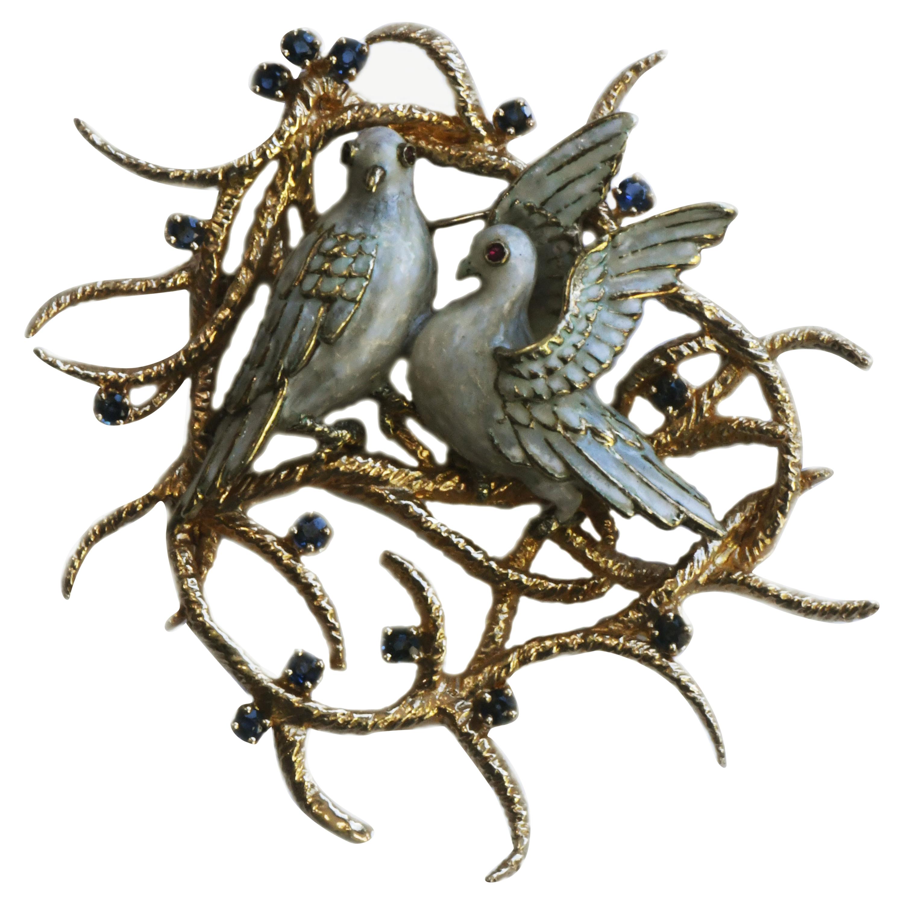 14 Karat Gold and Sapphire Vintage Brooch of Enameled Pair of Turtle Dove Birds For Sale