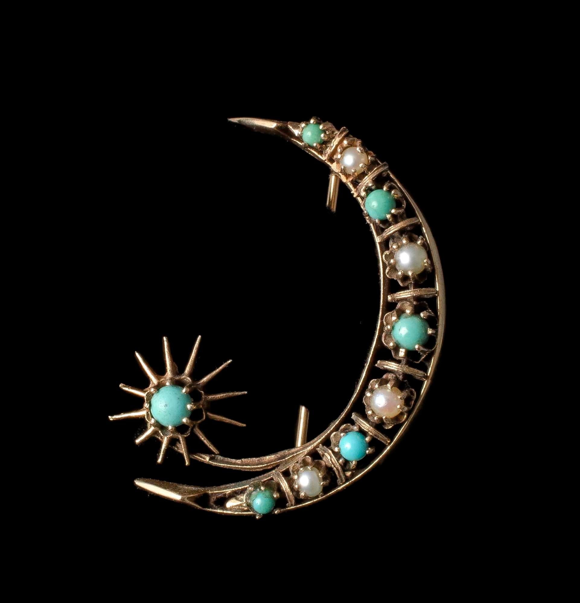 Post-War 14k Gold Seed, Pearls, Turquoise Victorian Revival Crescent Moon Star Pin Brooch For Sale