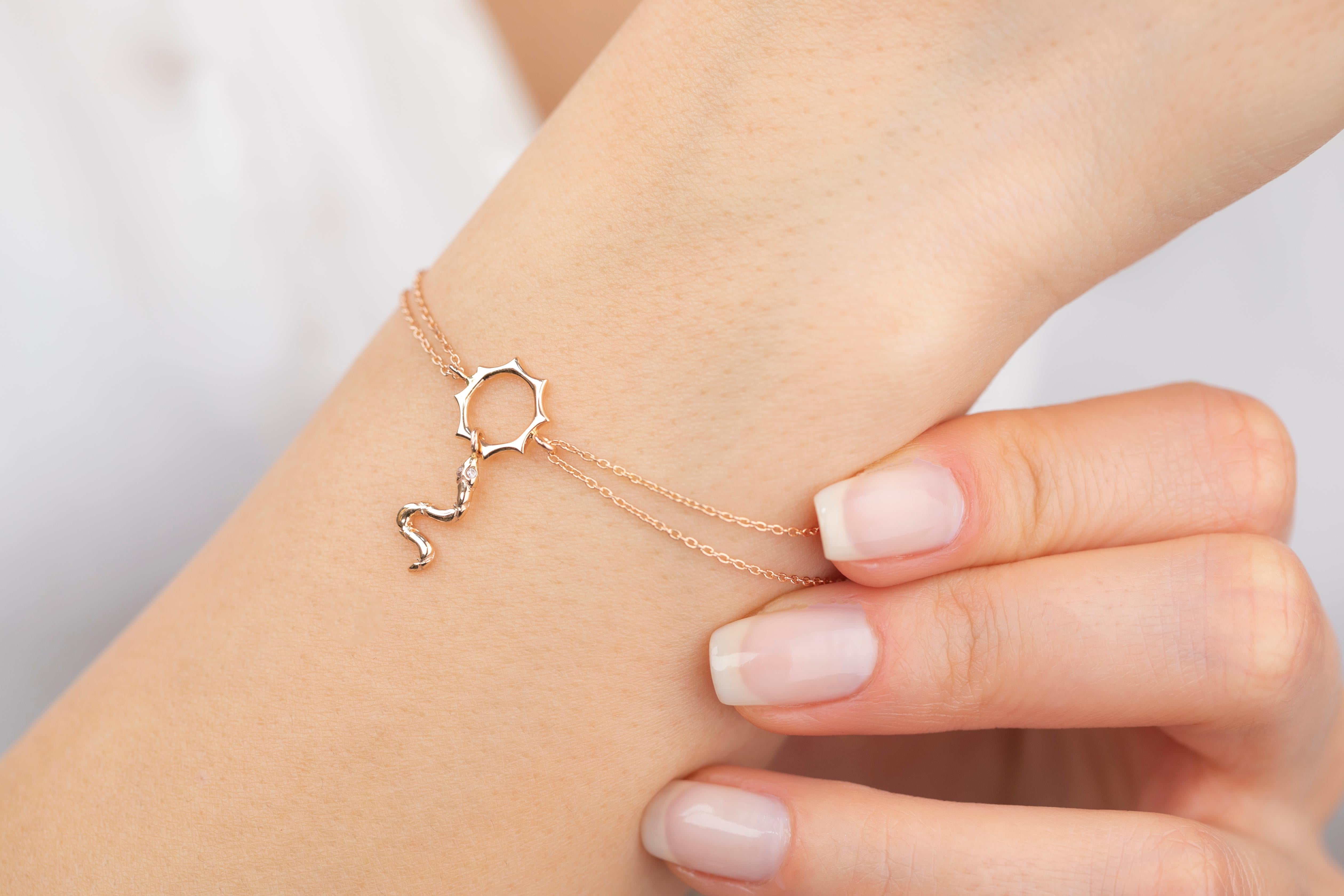 Contemporary 14K Gold Serpent Charm with Sun Dainty Chain Bracelet For Sale