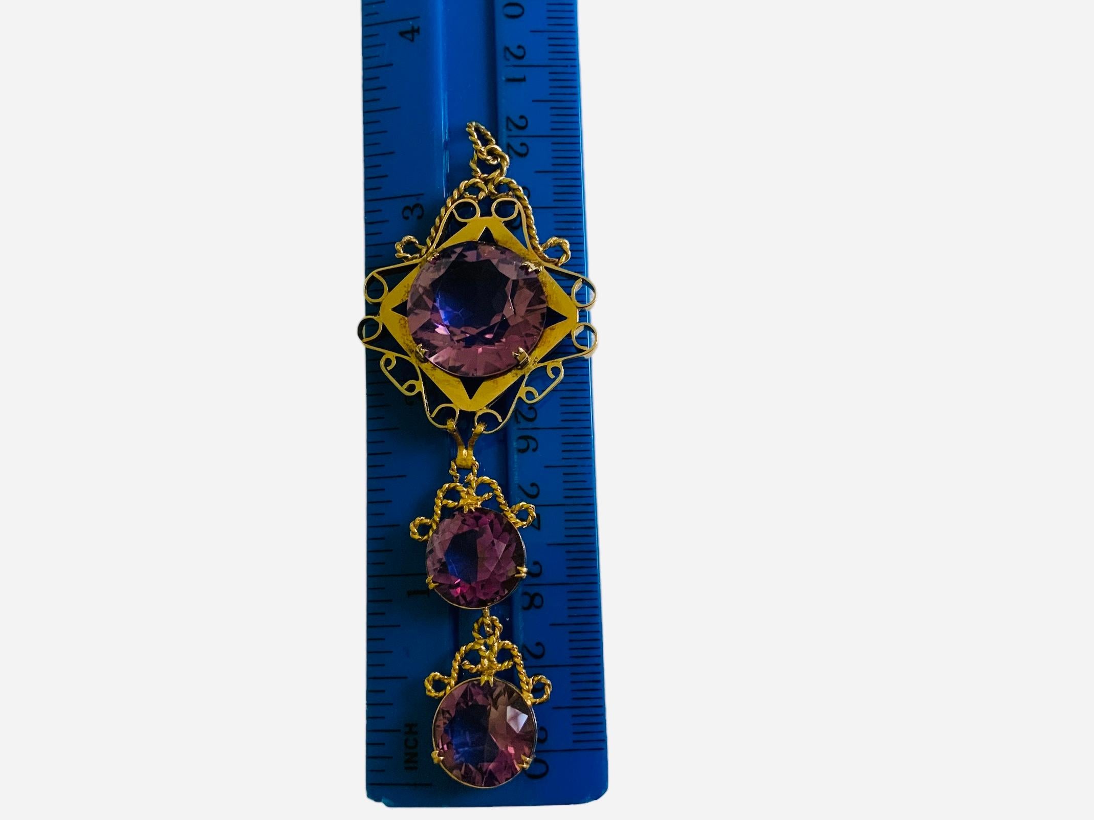 14K Gold Set Of Amethyst Pendant And Pair Of Earrings For Sale 5