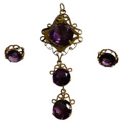 14K Gold Set Of Amethyst Pendant And Pair Of Earrings