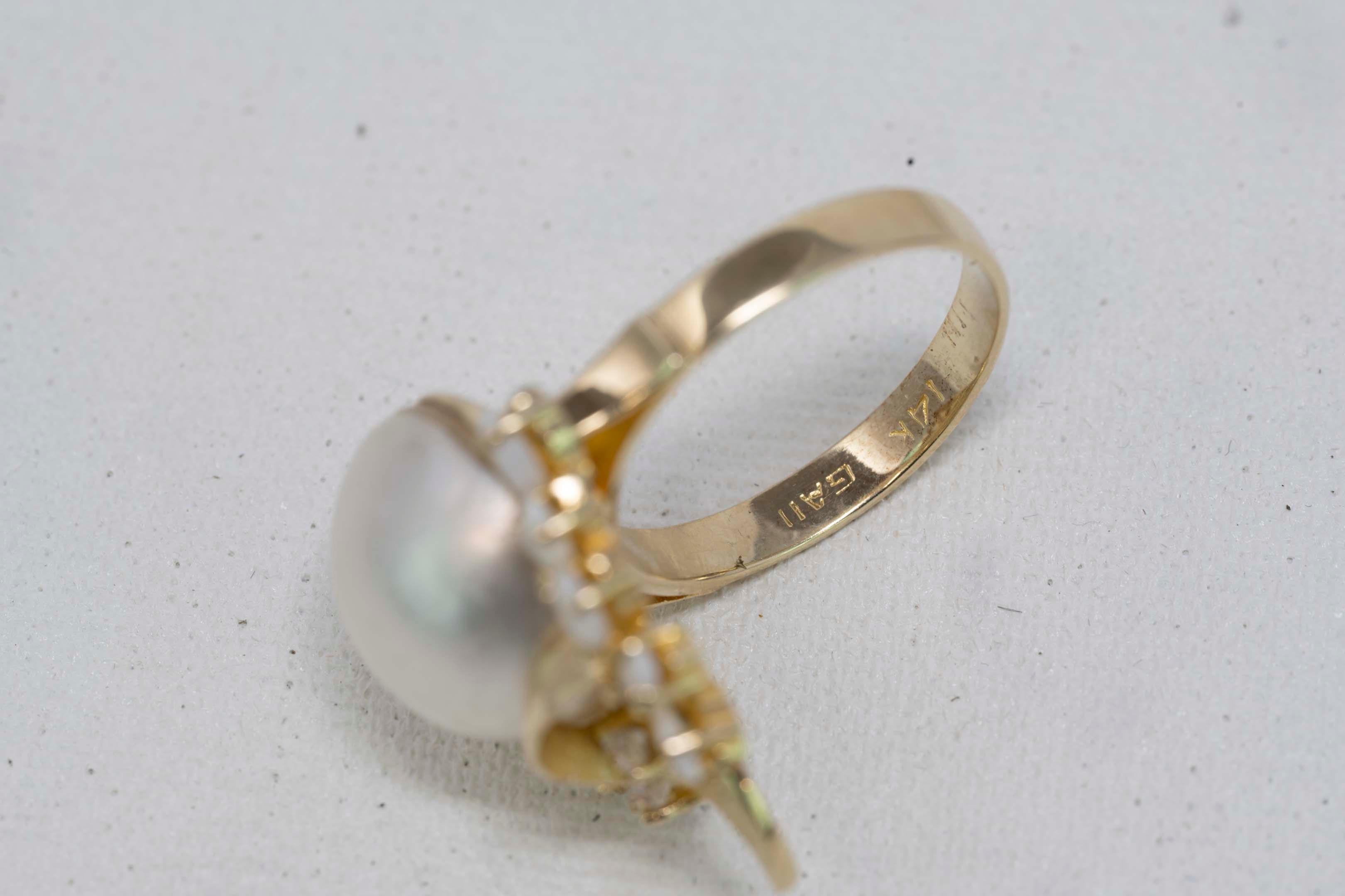 Women's 14k Gold Set of Ring & Earrings Mabe Pearl Opal and Diamonds For Sale
