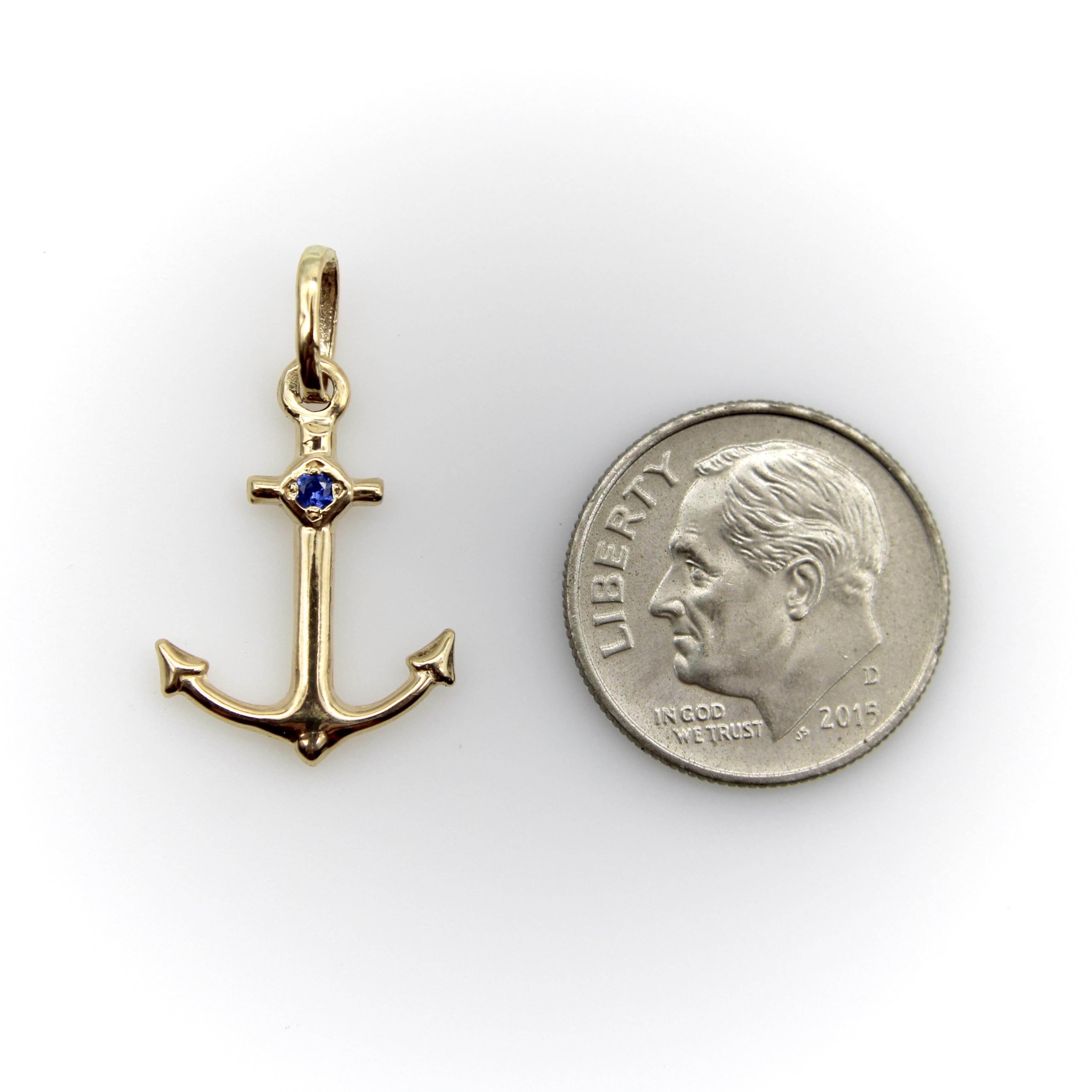 da uomo o donna Charm ad ancora in oro 14K con zaffiro in vendita