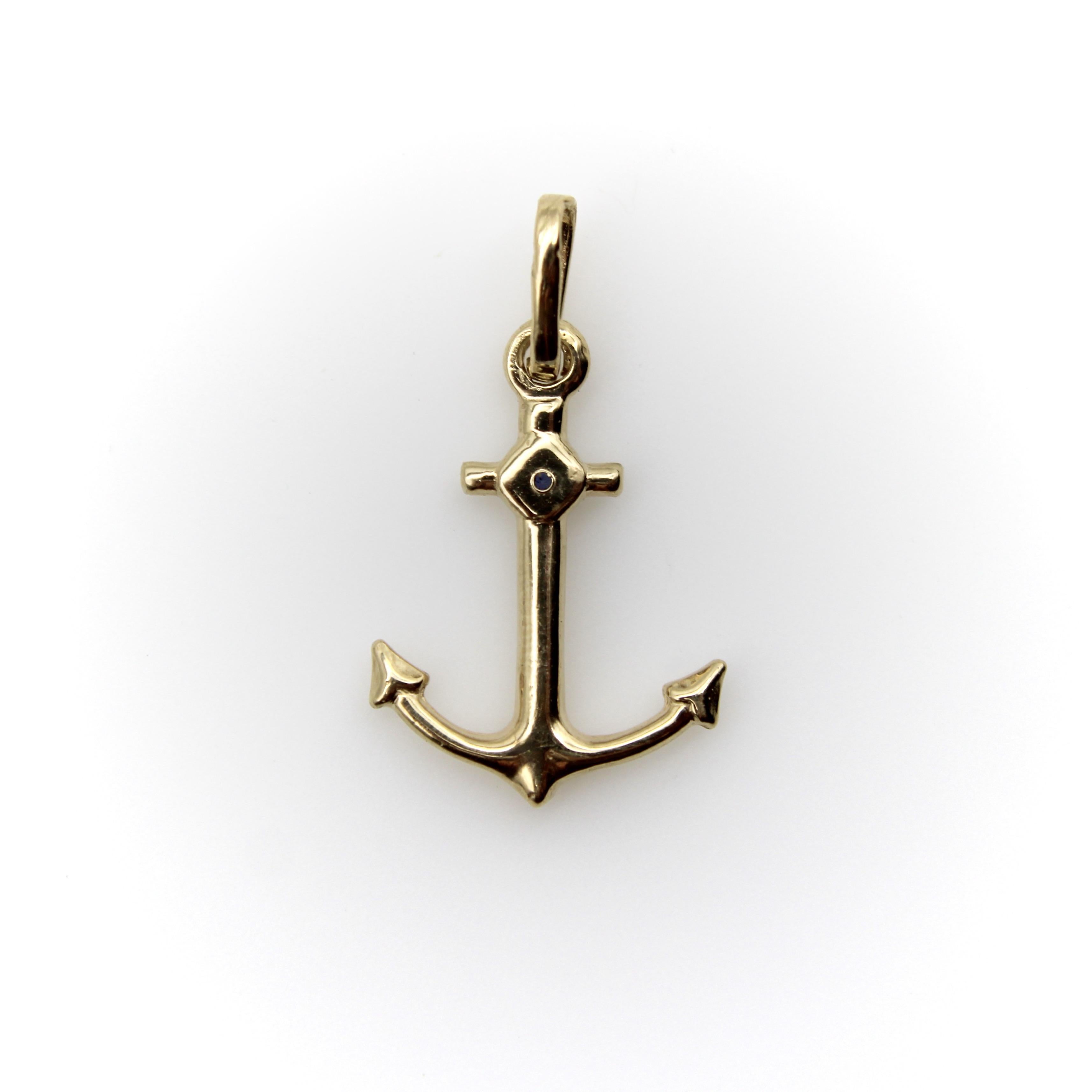 Charm ad ancora in oro 14K con zaffiro in vendita 1
