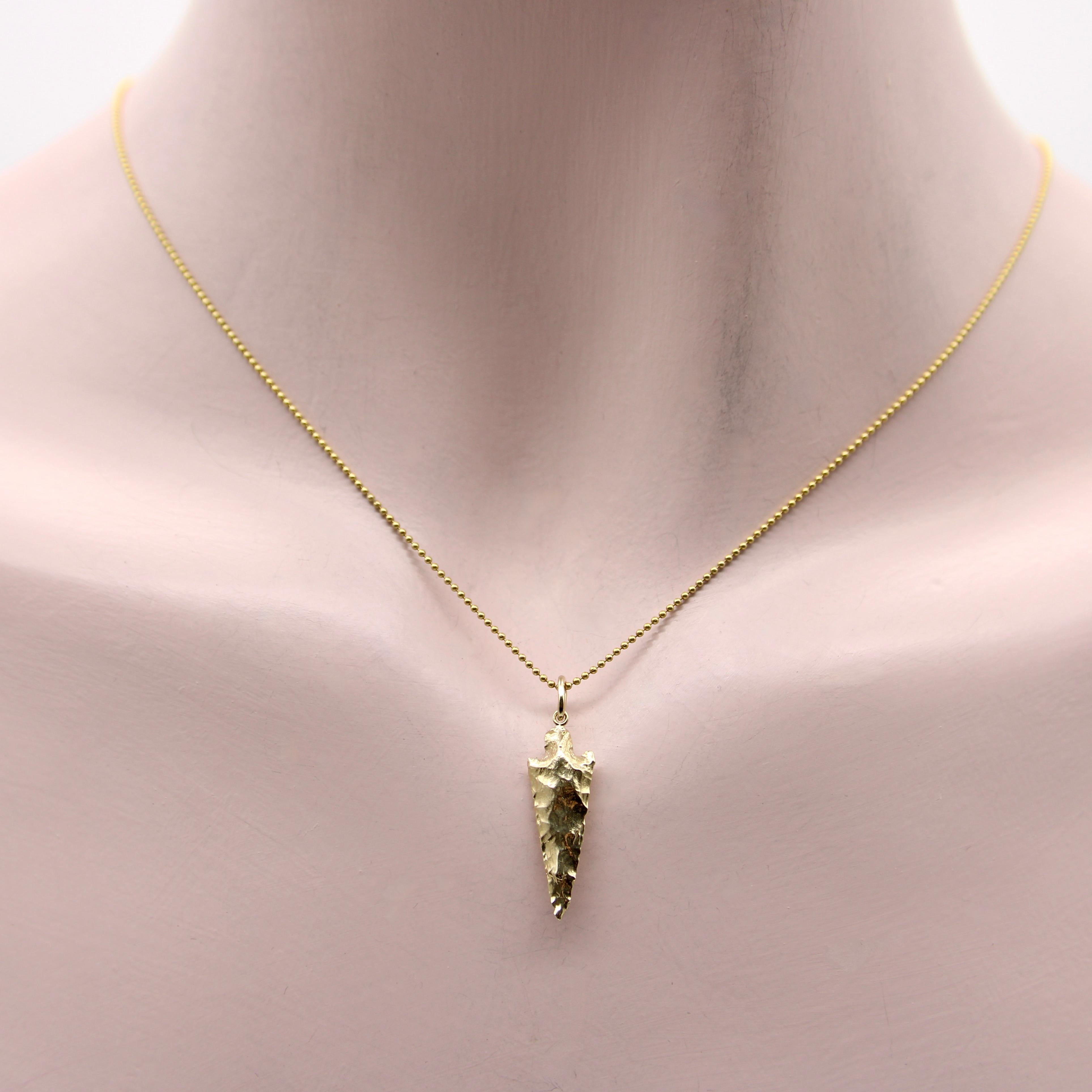 14K Gold Signature Elongated Arrowhead Charm  In New Condition For Sale In Venice, CA