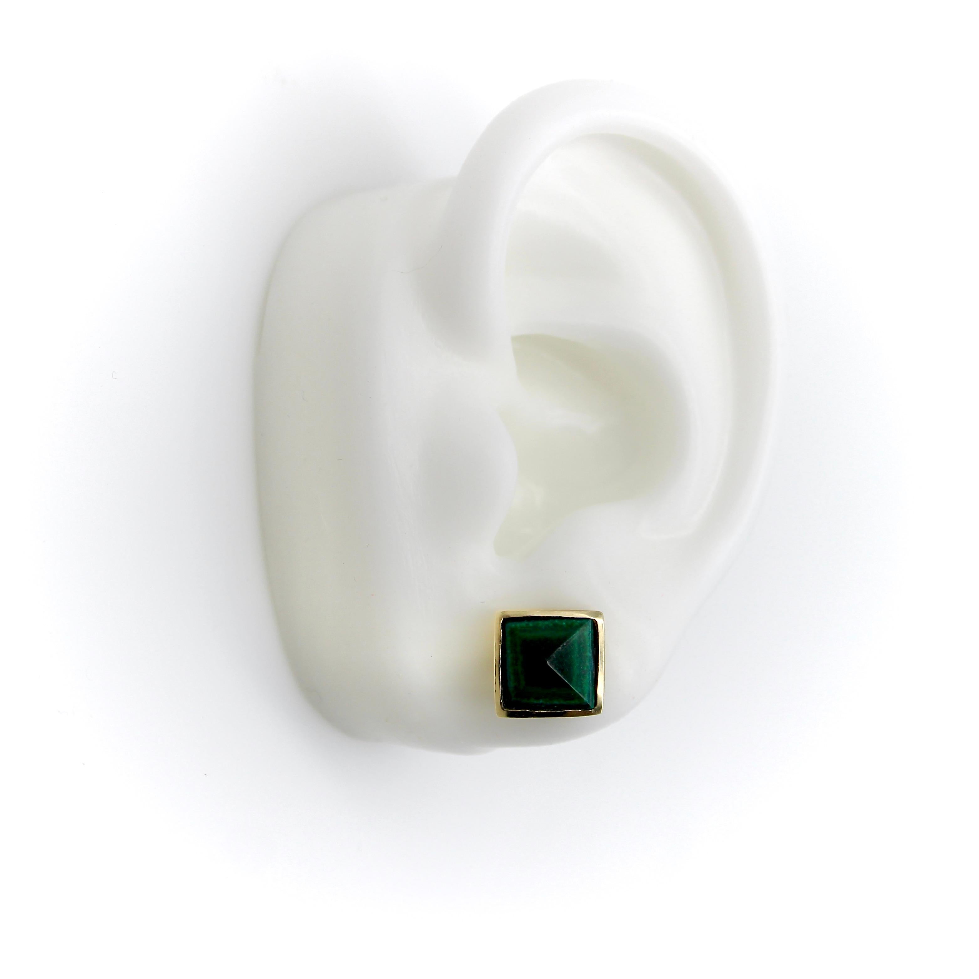da uomo o donna Borchie a piramide in malachite firmate in oro 14K in vendita