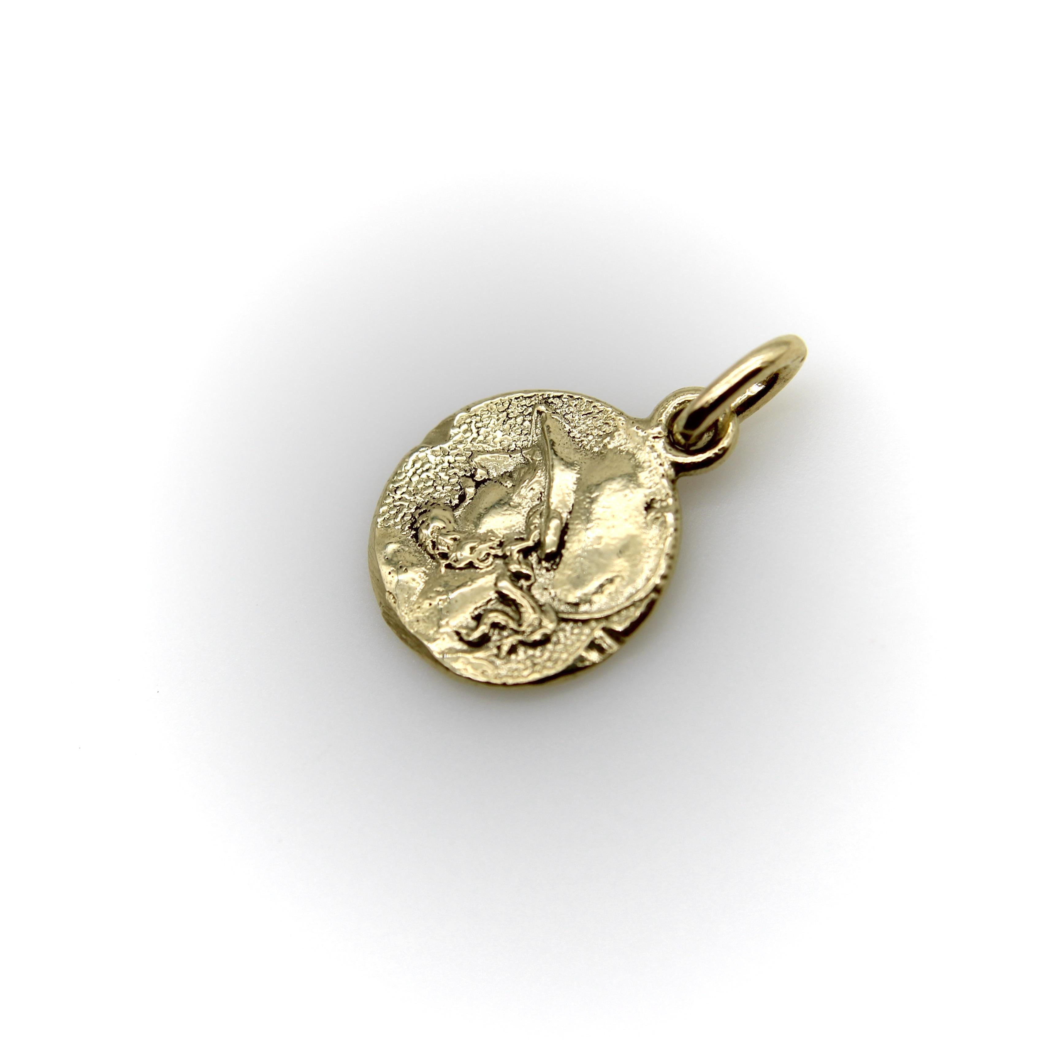 Contemporain Pendentif en or 14K Signature Mars Warrior en vente