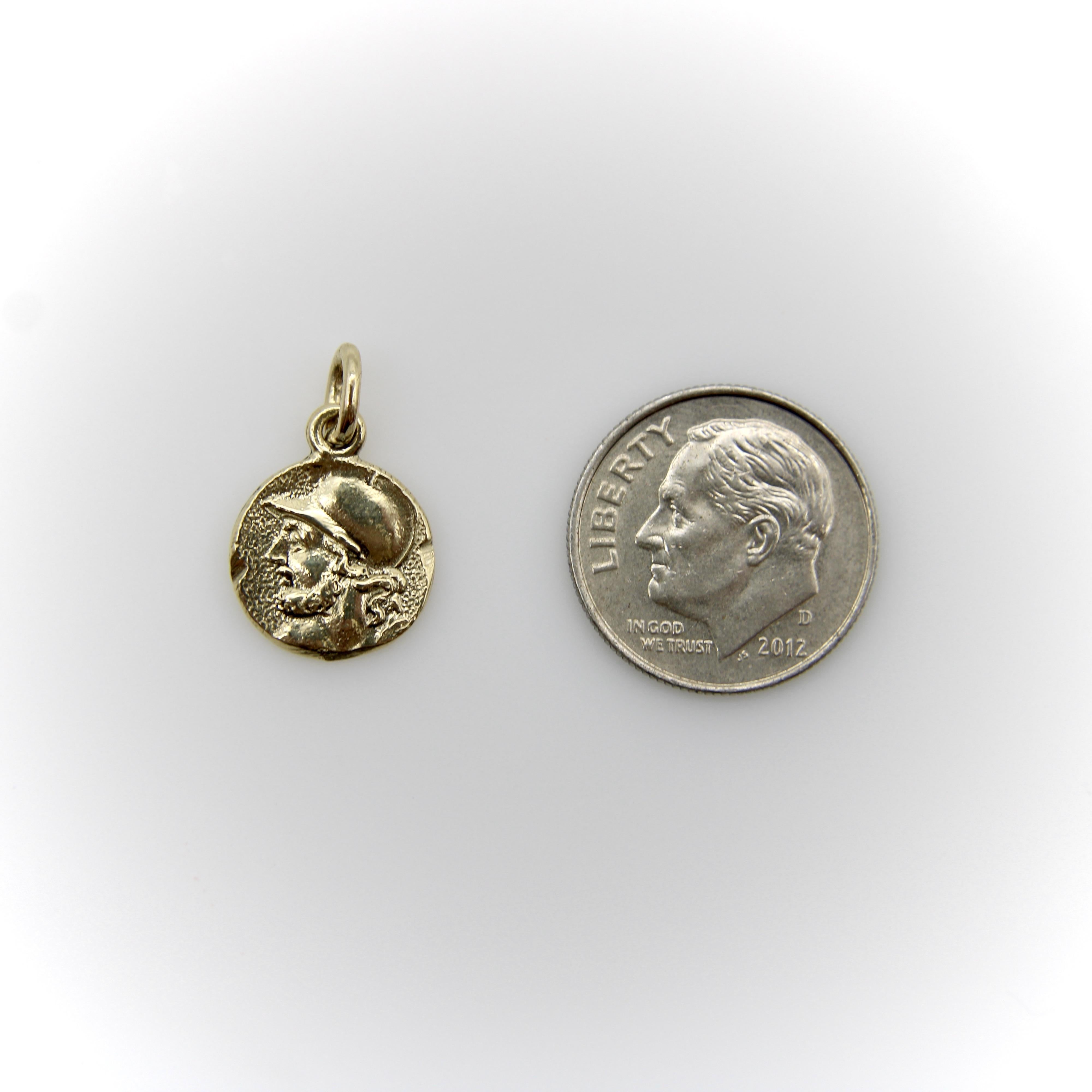 Pendentif en or 14K Signature Mars Warrior en vente 1