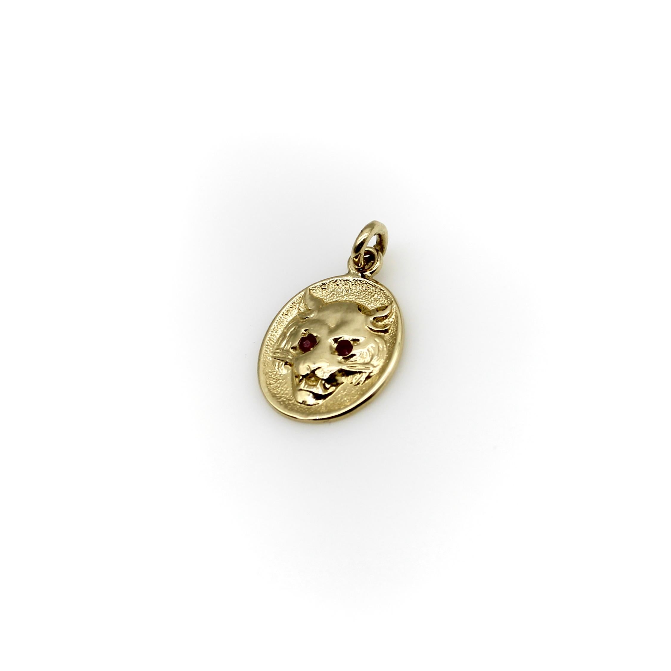 Single Cut 14k Gold Signature Victorian Inspired Lioness Pendant / Charm For Sale