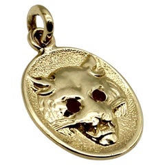 Pendentif / charme Lionne en or 14k Signature d'inspiration victorienne