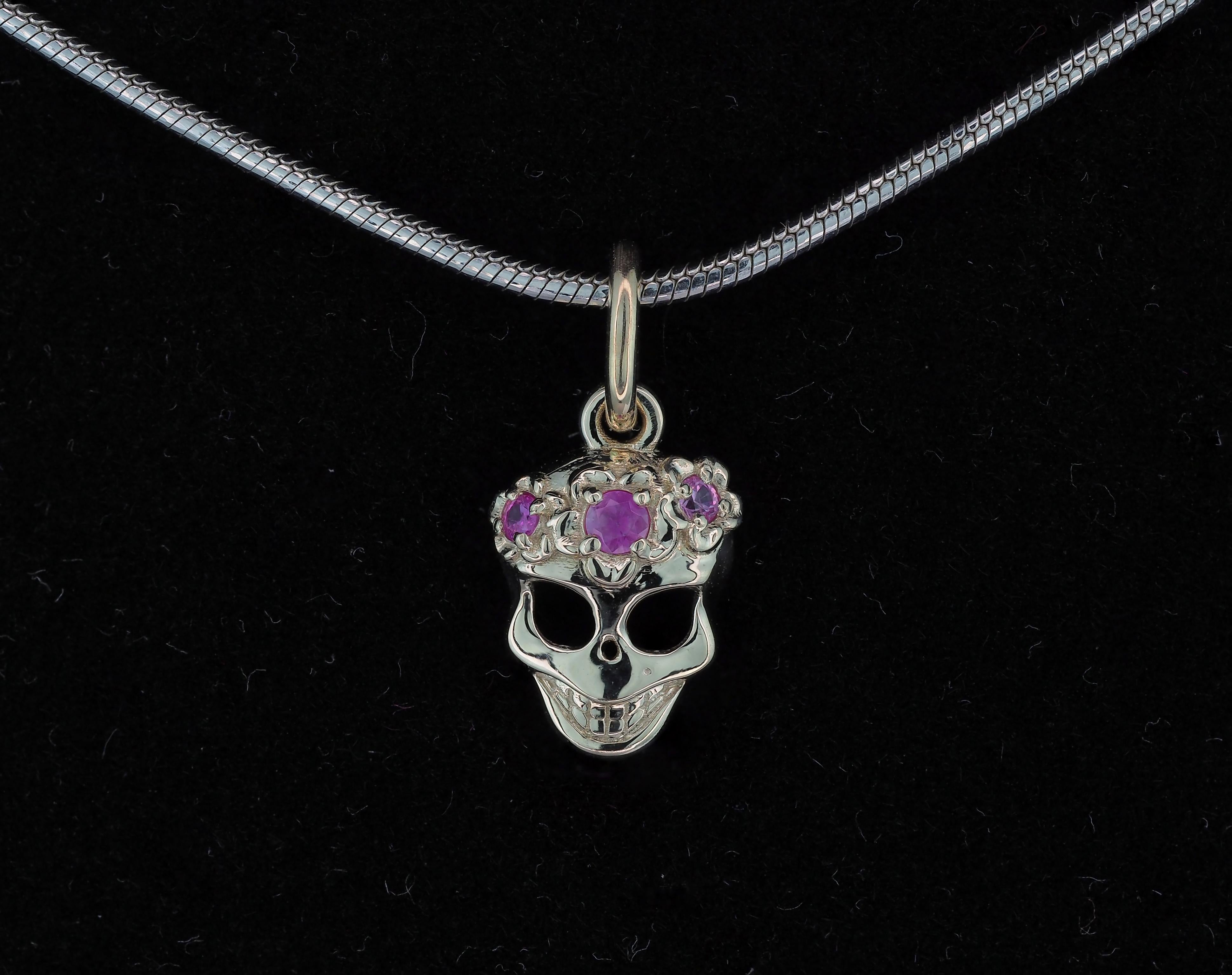 Pendentif Scull en or 14 carats. Pendentif Hallowen. en vente 5