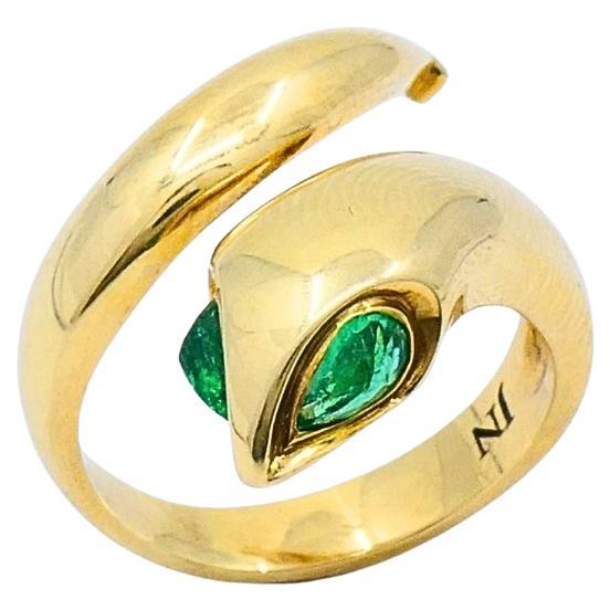 Bague en or 14k avec serpent et émeraude en taille de poire en vente