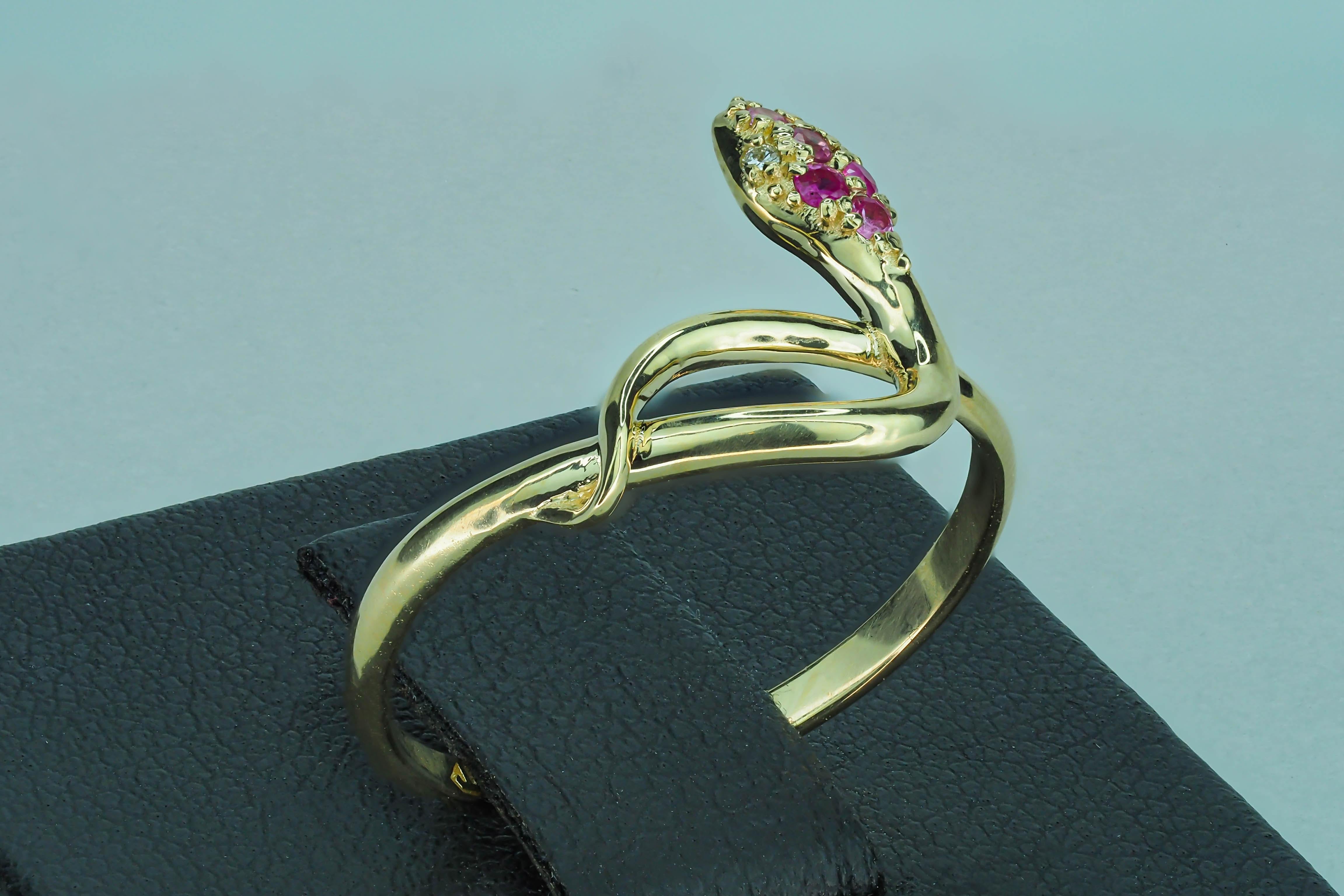 For Sale:  14k Gold Snake Ring with Sapphires and Diamonds 3