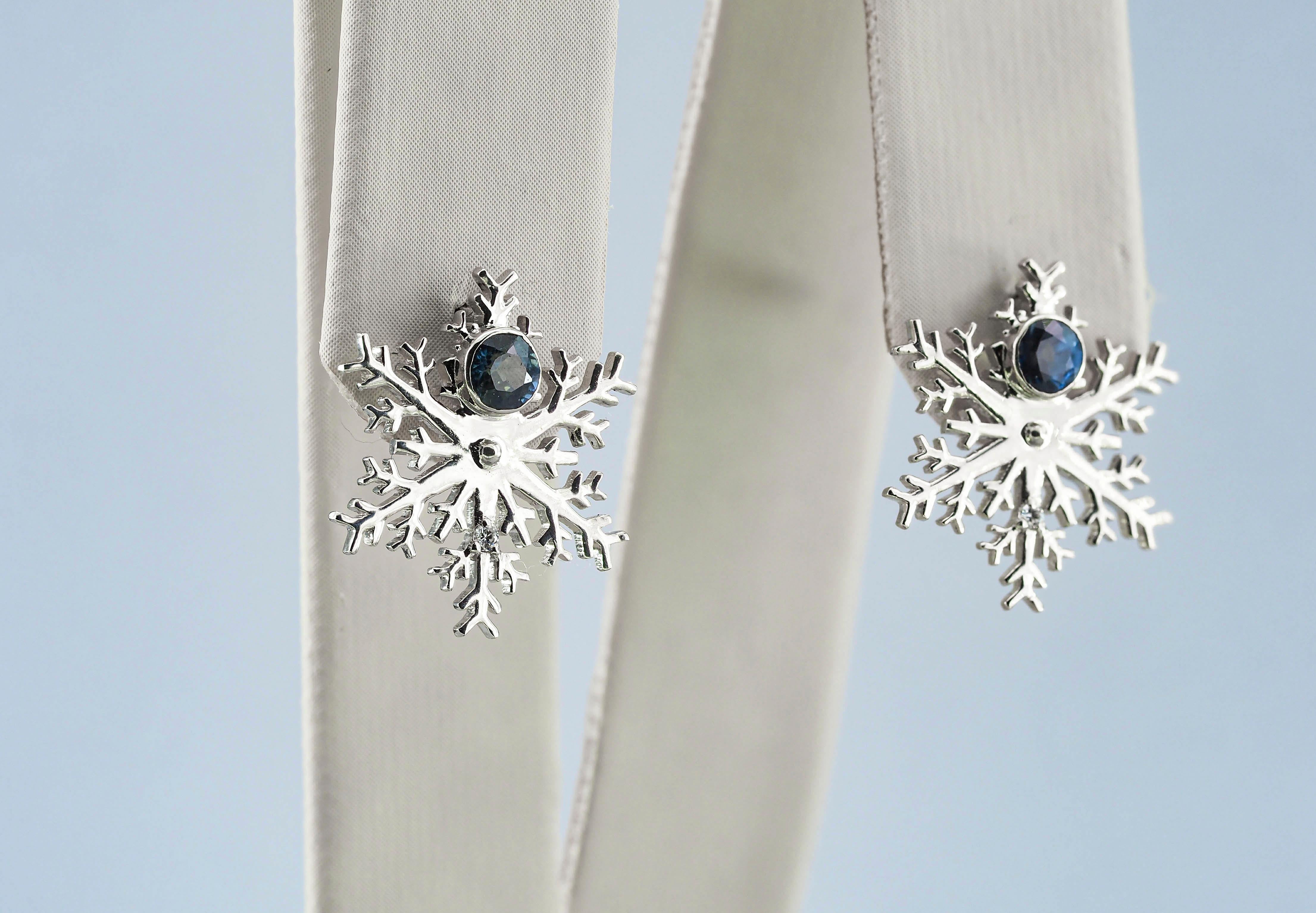 Modern 14k Gold Snowflake Earrings with Sapphires and Diamonds For Sale