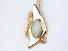 14K Gold Solid Australian Opal Tropical Fish Pendant Bright Red Flashes V1063