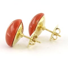 14k gold stud earrings set with Coral - 8.6 grams - 1.6 cm wide