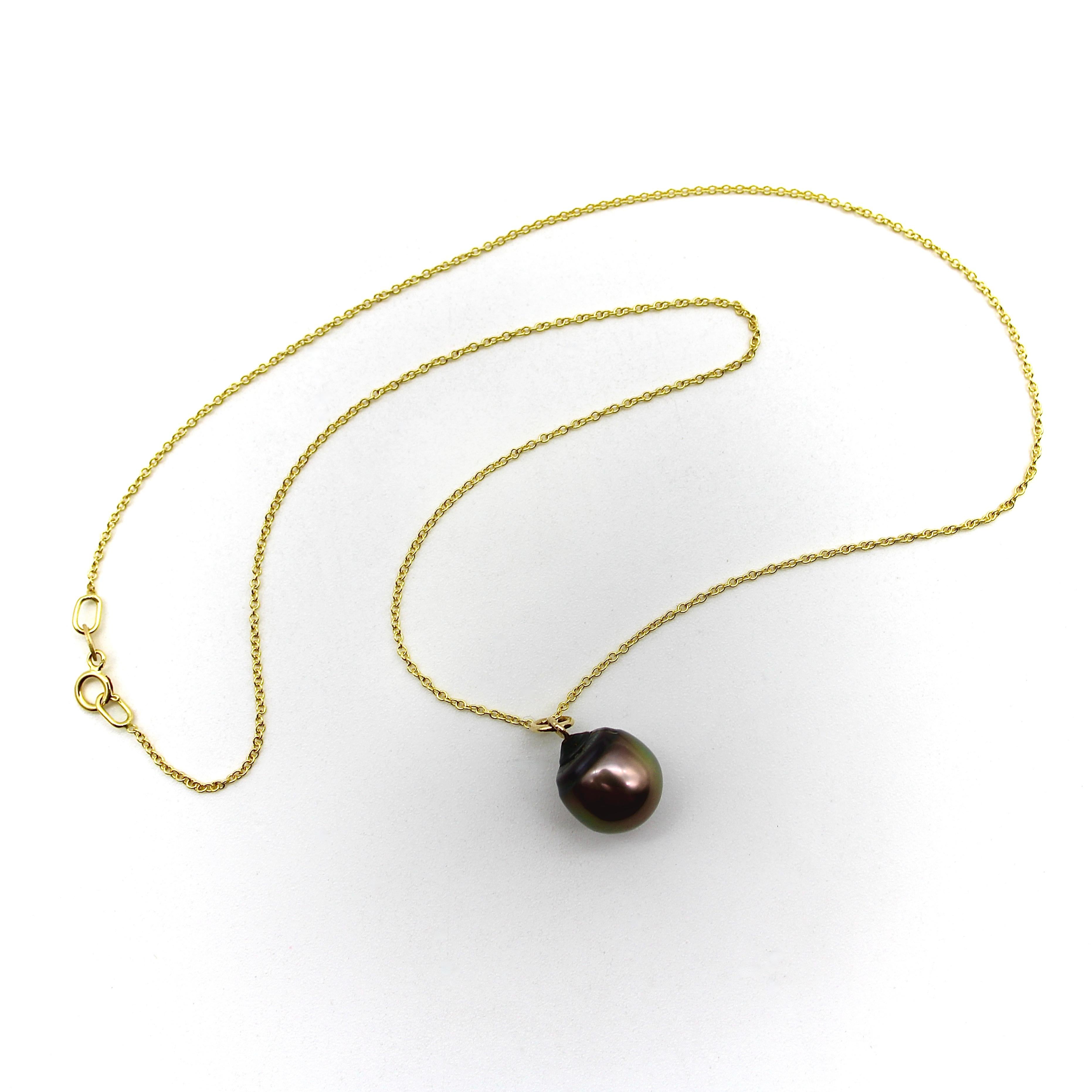 Contemporary 14k Gold Tahitian South Sea Black Drop Pearl Pendant Necklace 