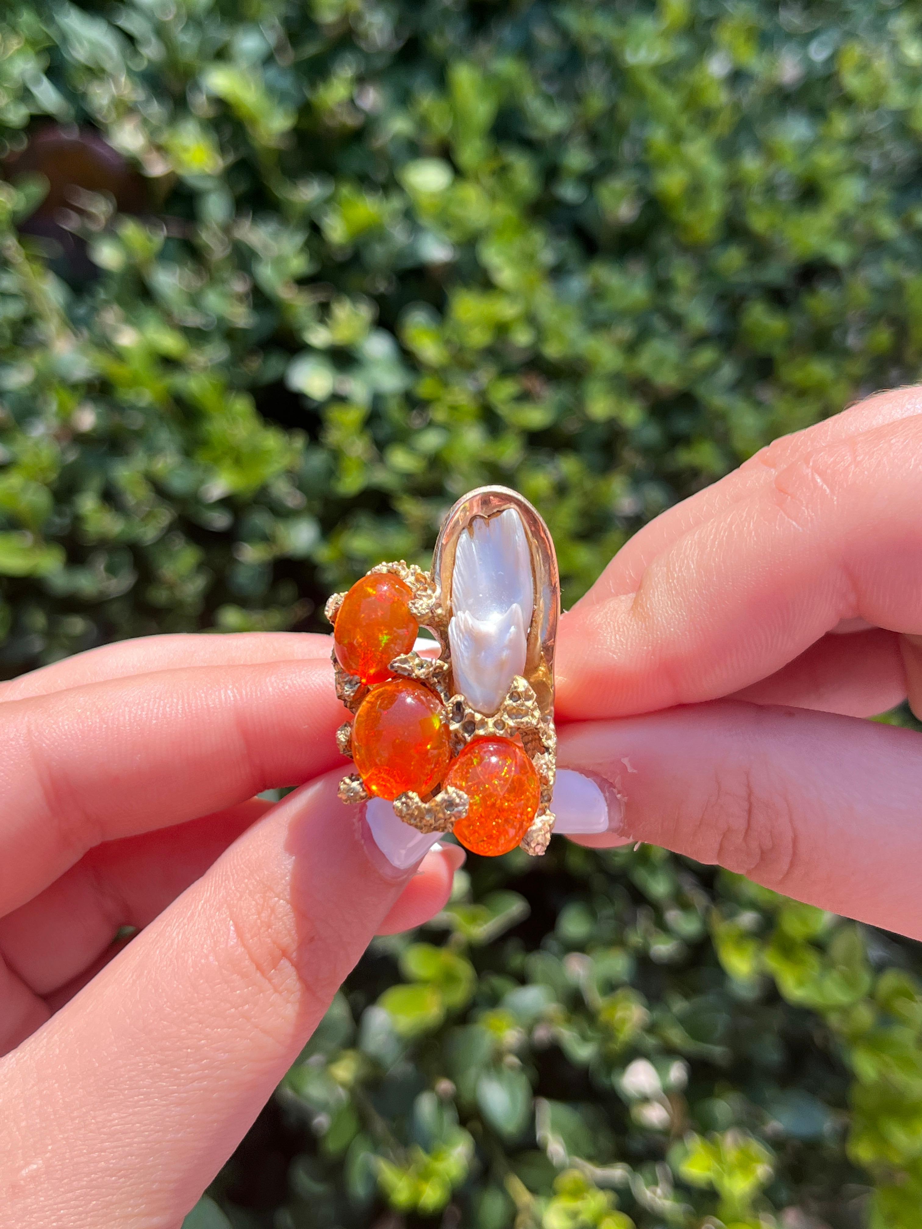 Women's 14k Gold Textured Coral Reef Motif Ring with Mexican Fire Opal & Mother of Pearl For Sale