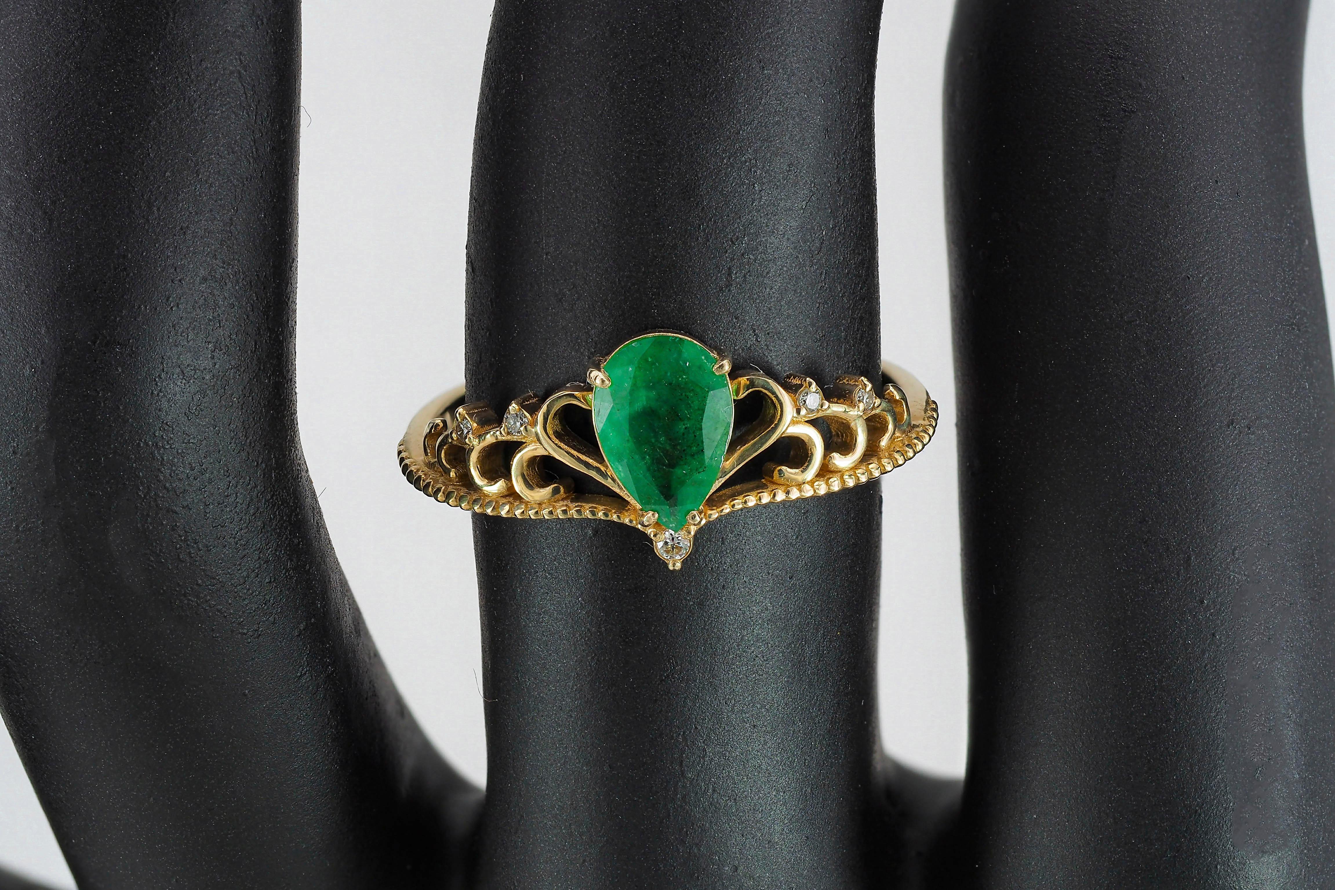 For Sale:  14k Gold Tiara Ring with Natural Emerald and Diamonds! 6