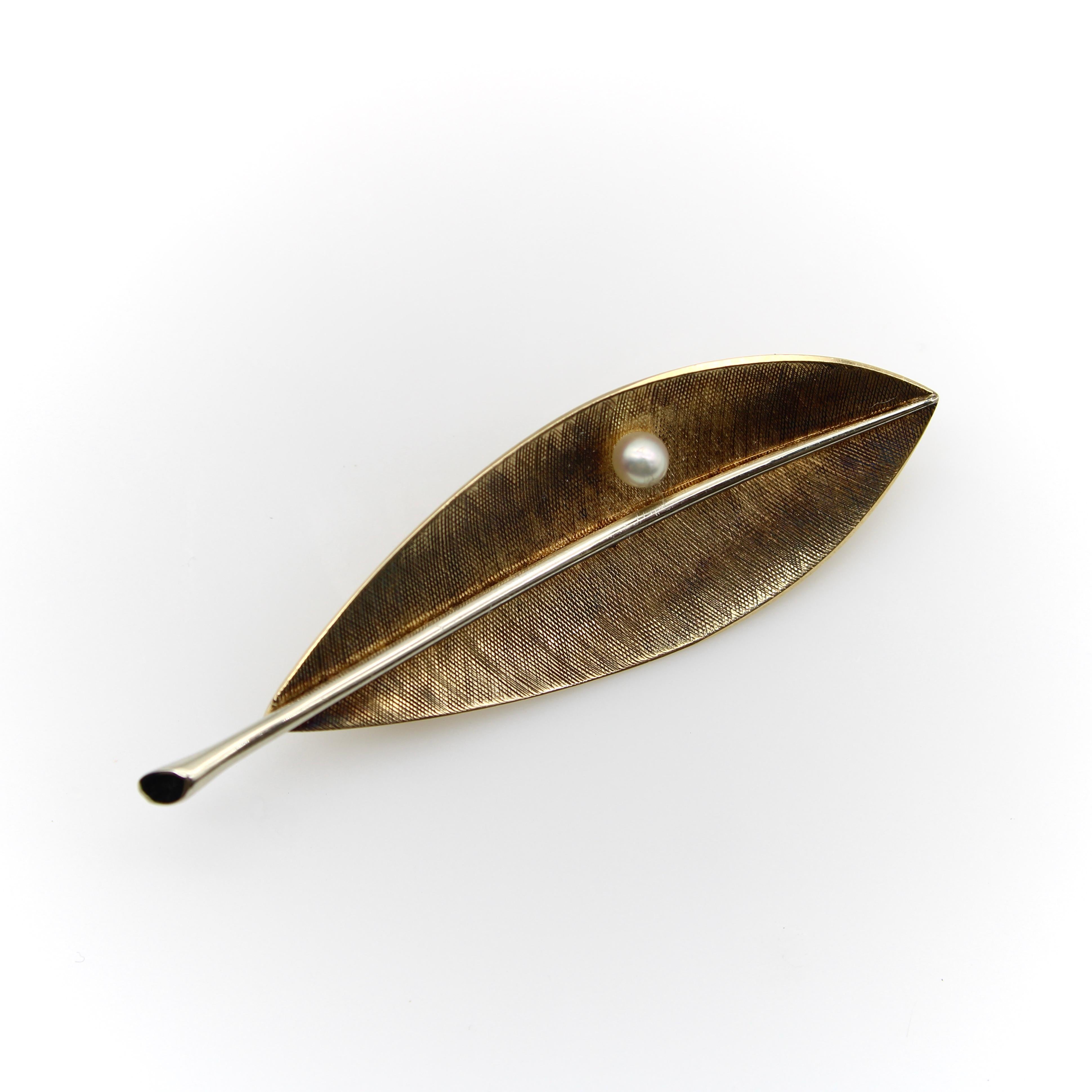 Bead 14k Gold Tiffany & Co. Retro Leaf Brooch For Sale