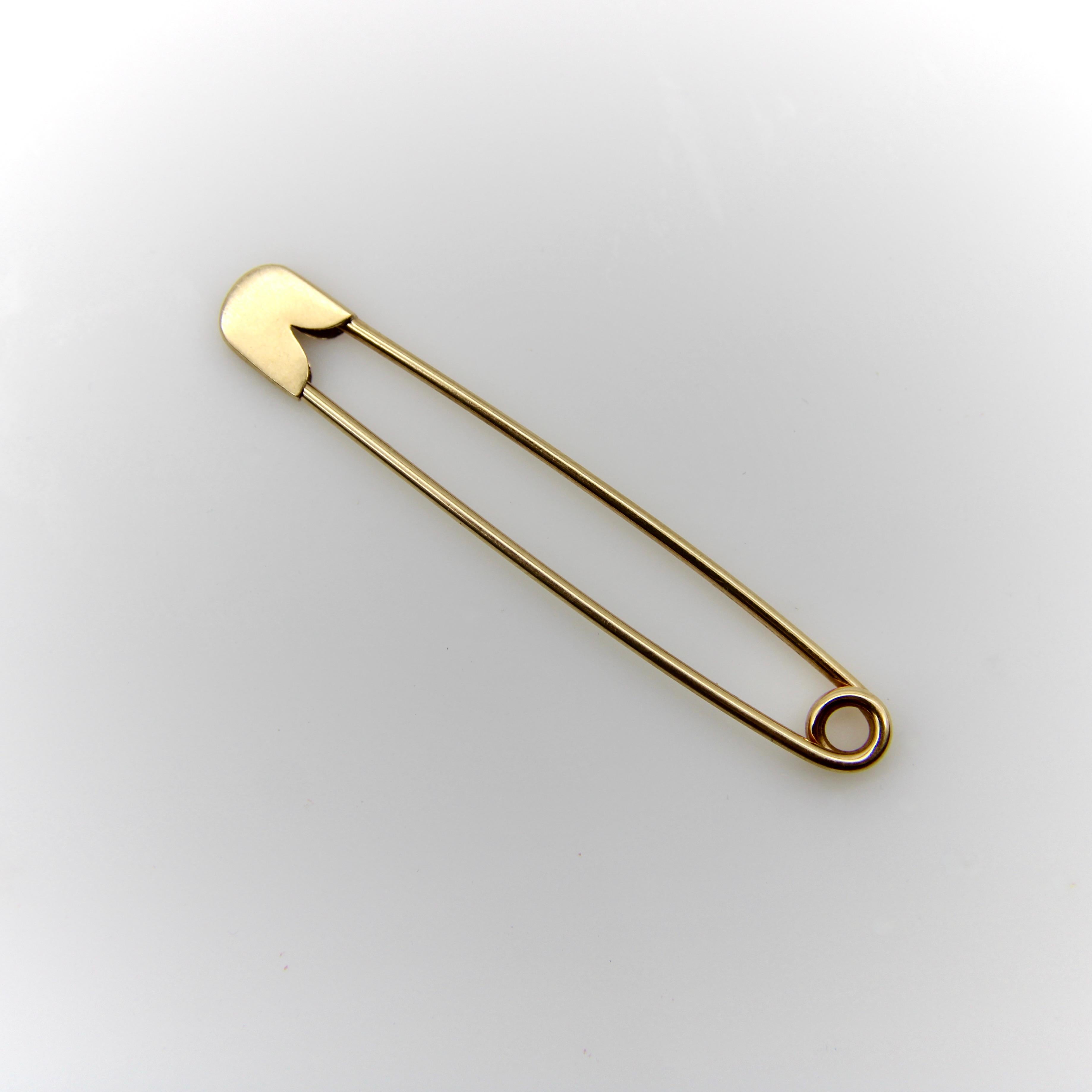 14K Gold Tiffany & Co. Retro Safety Pin Brooch In Good Condition For Sale In Venice, CA