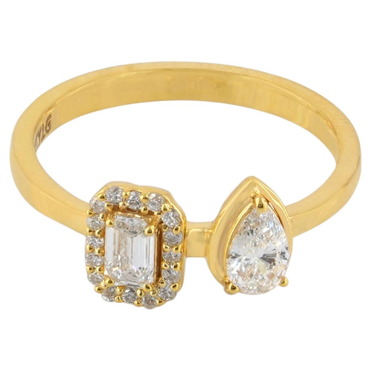 14K Gold Toi et Moi Emerald & Pear Cut 0.57 Carat Diamond Ring, Engagement Ring For Sale