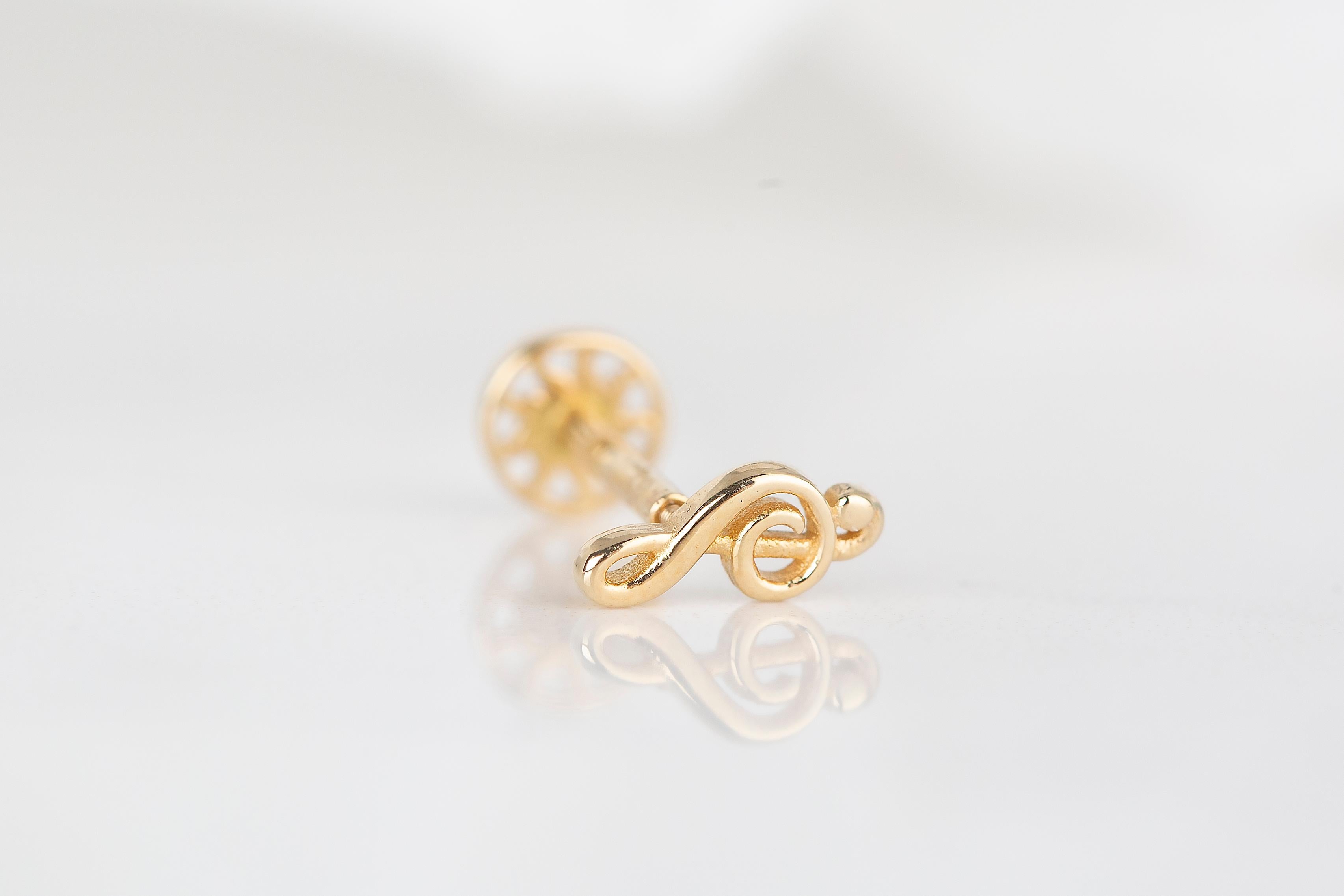 14K Gold Treble Clef Piercing, Gold Stud Musical Note Earring For Sale 1