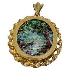 Ciondolo MOP in oro 14k "Albero, torrente e cavallo" dipinto a mano #802