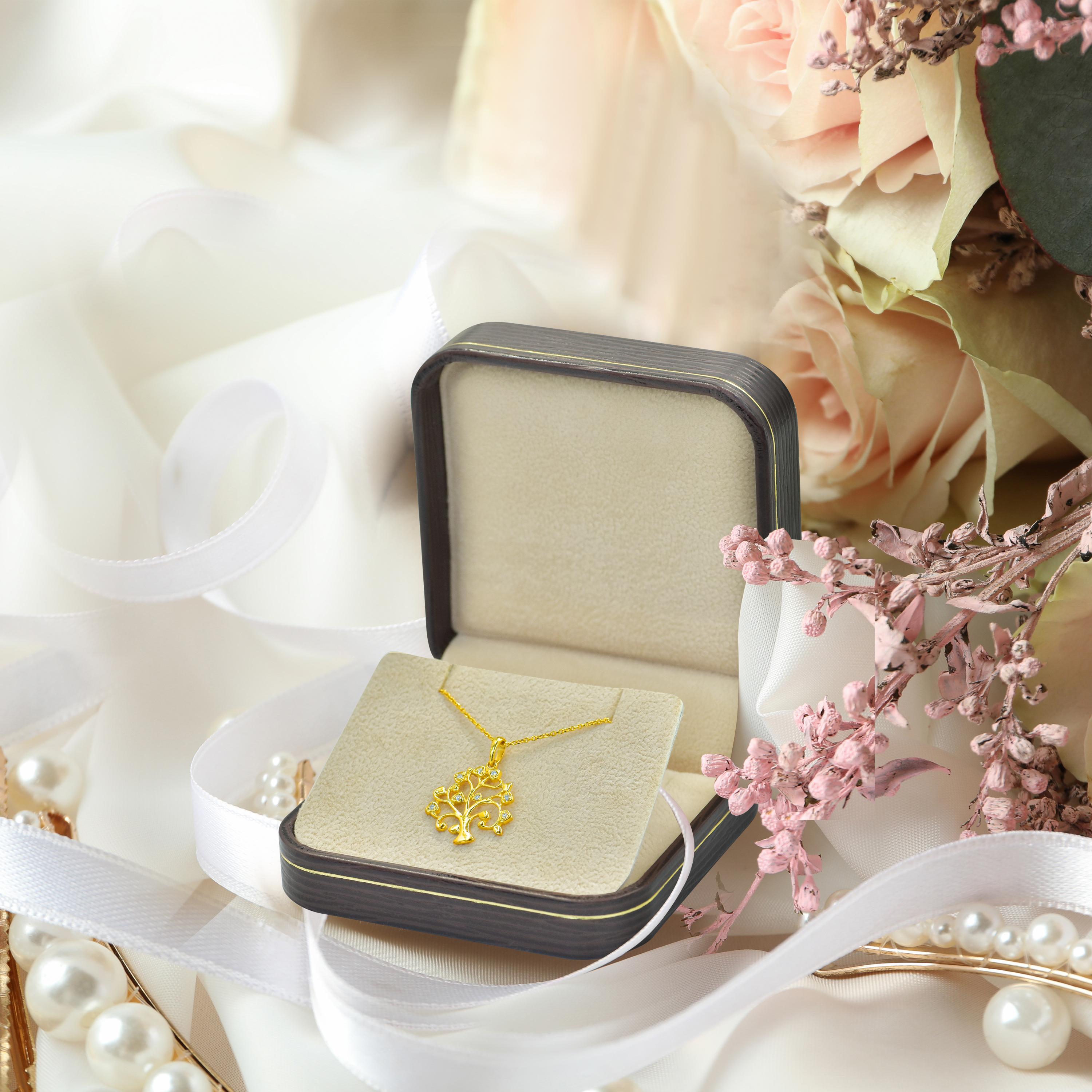 Women's or Men's 14k Gold Tree of Life Pendant Necklace Diamond Spiritual Delicate Necklace For Sale