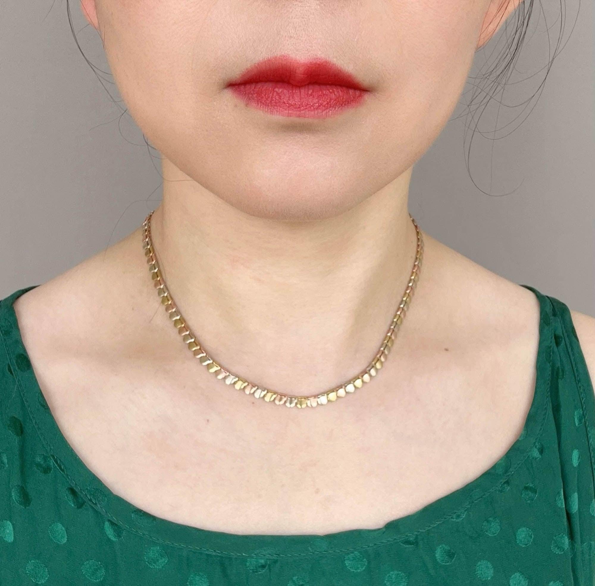 Collier tricolore en or 14 carats Italie 10,54 g V1137 en vente 2