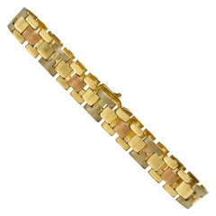 14K Gold Tri Color Retro-Style Interlocking Link Bracelet 14K Gold Tri Color Retro-Style Interlocking Link Bracelet