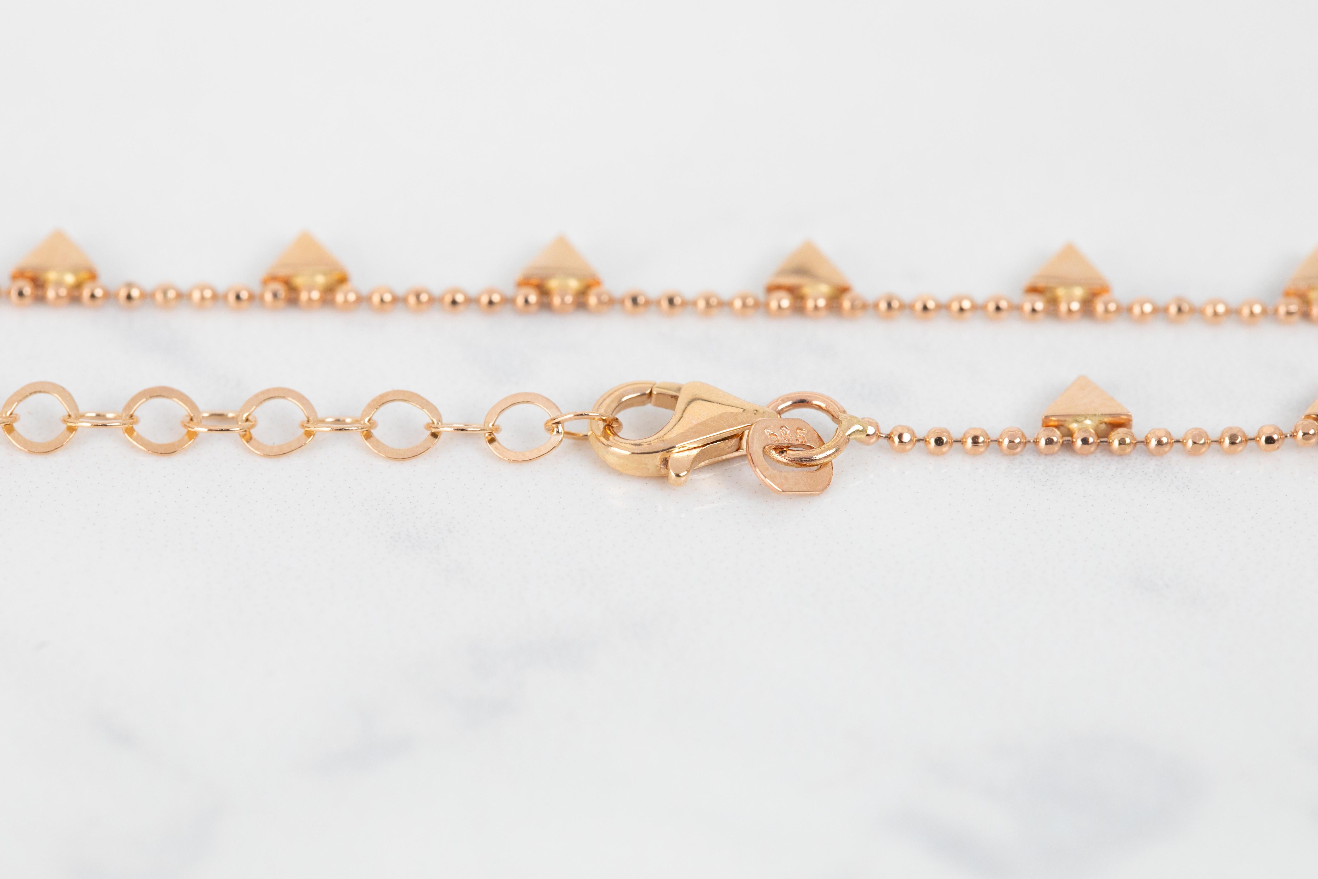 14K Gold Triangle Chain Bracelet, 585K Gold Triangle Prism Shaped Chain Bracelet For Sale 3