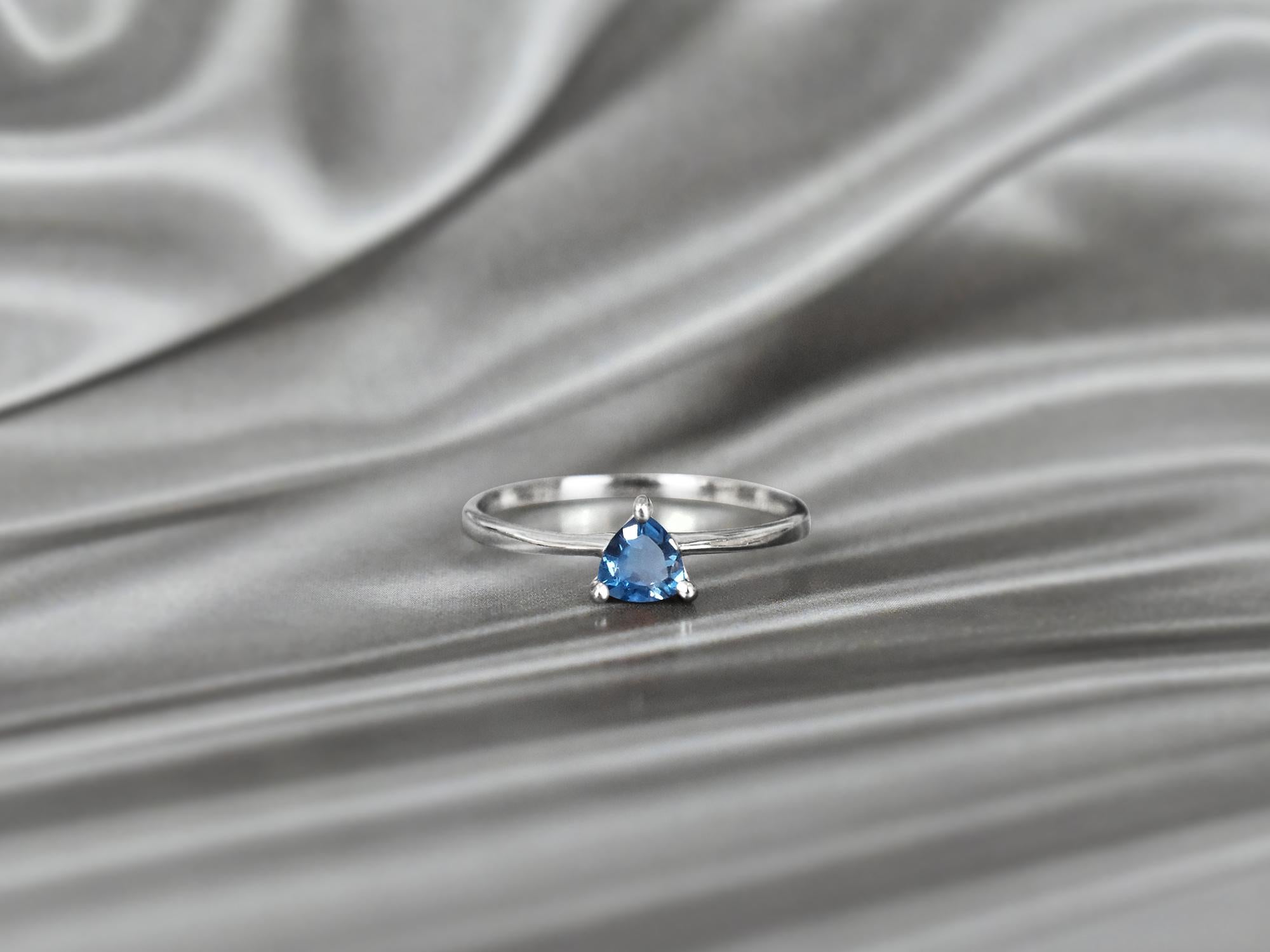 For Sale:  14k Gold Trillion Gemstone 6 mm Trillion Gemstone Engagement Ring Stackable Ring 7