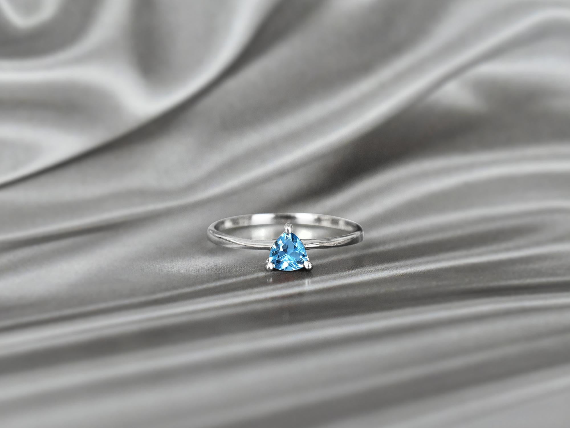 For Sale:  14k Gold Trillion Gemstone 6 mm Trillion Gemstone Engagement Ring Stackable Ring 8