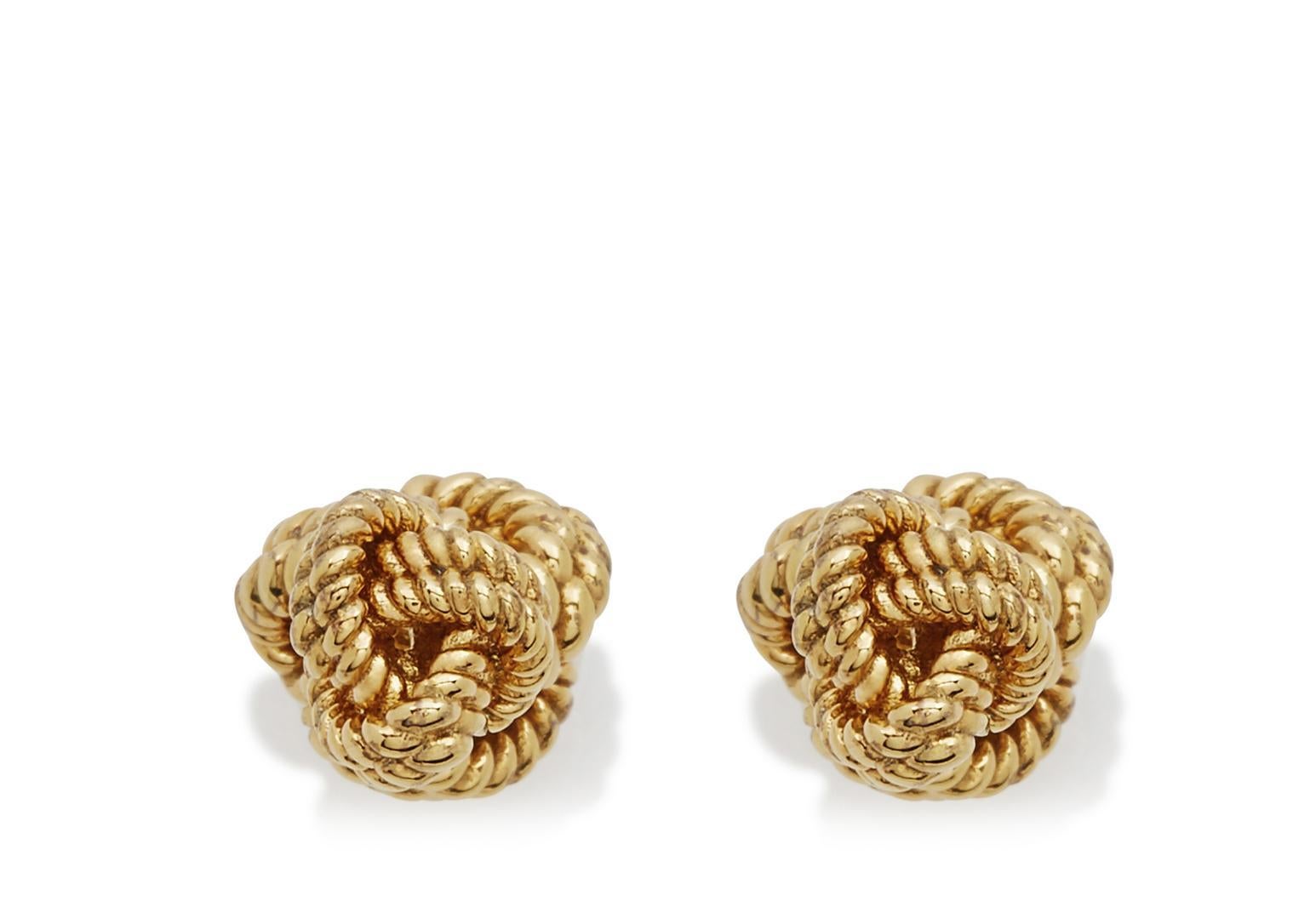 Its Vintage 
Classic cufflinks in high-polished 14 karat yellow gold,
Men's 14K Yellow Gold 16 mm Knot Cuff Links, 
Size: One Size
Take your image and style up a notch with these 14k yellow gold cuff links featuring a rope knot design. 
measurements