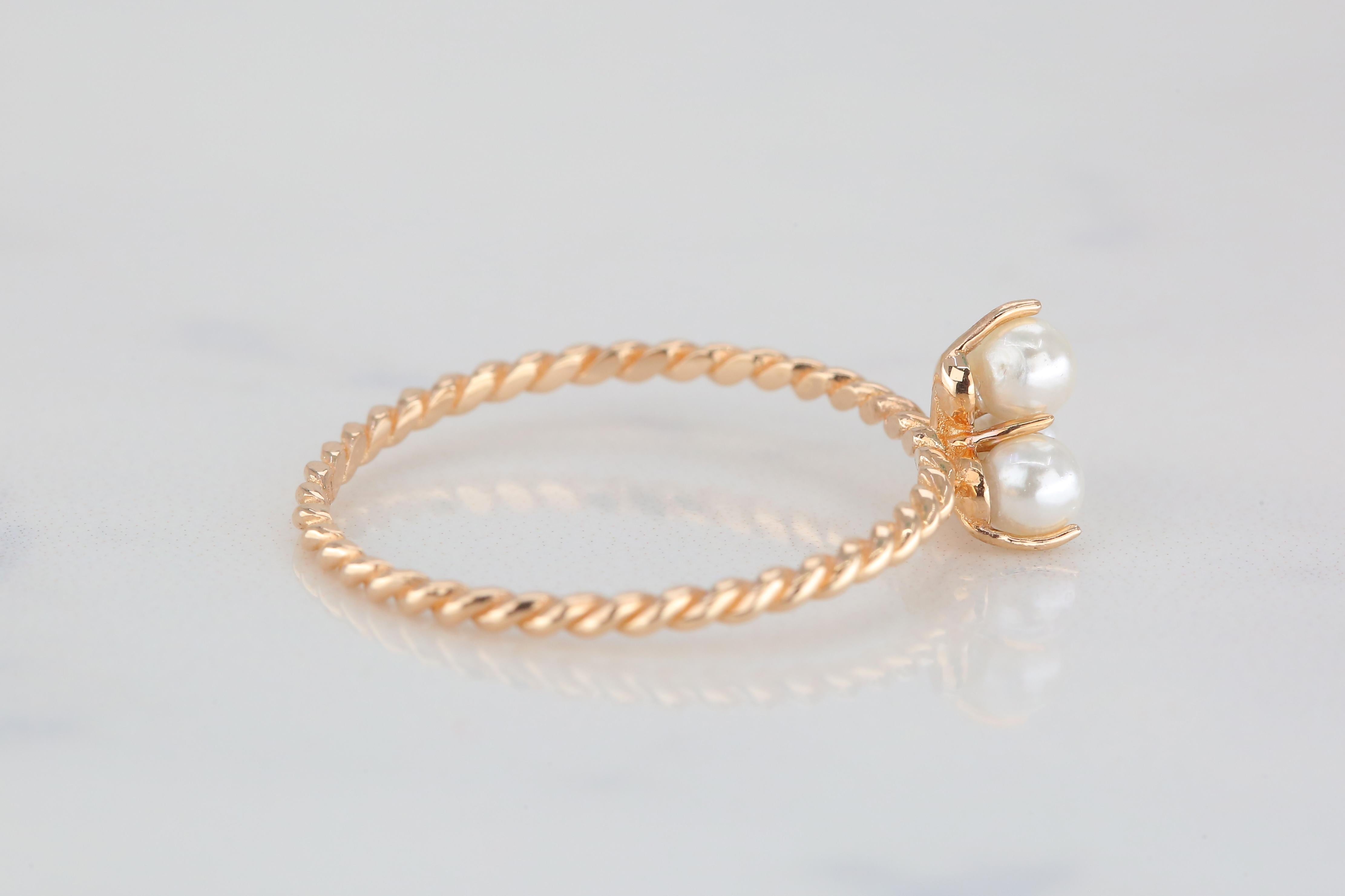 For Sale:  14K Gold Triple Pearl Ring, Dainty Cable Ring with Tria Pearl 14k Rose Gold 6