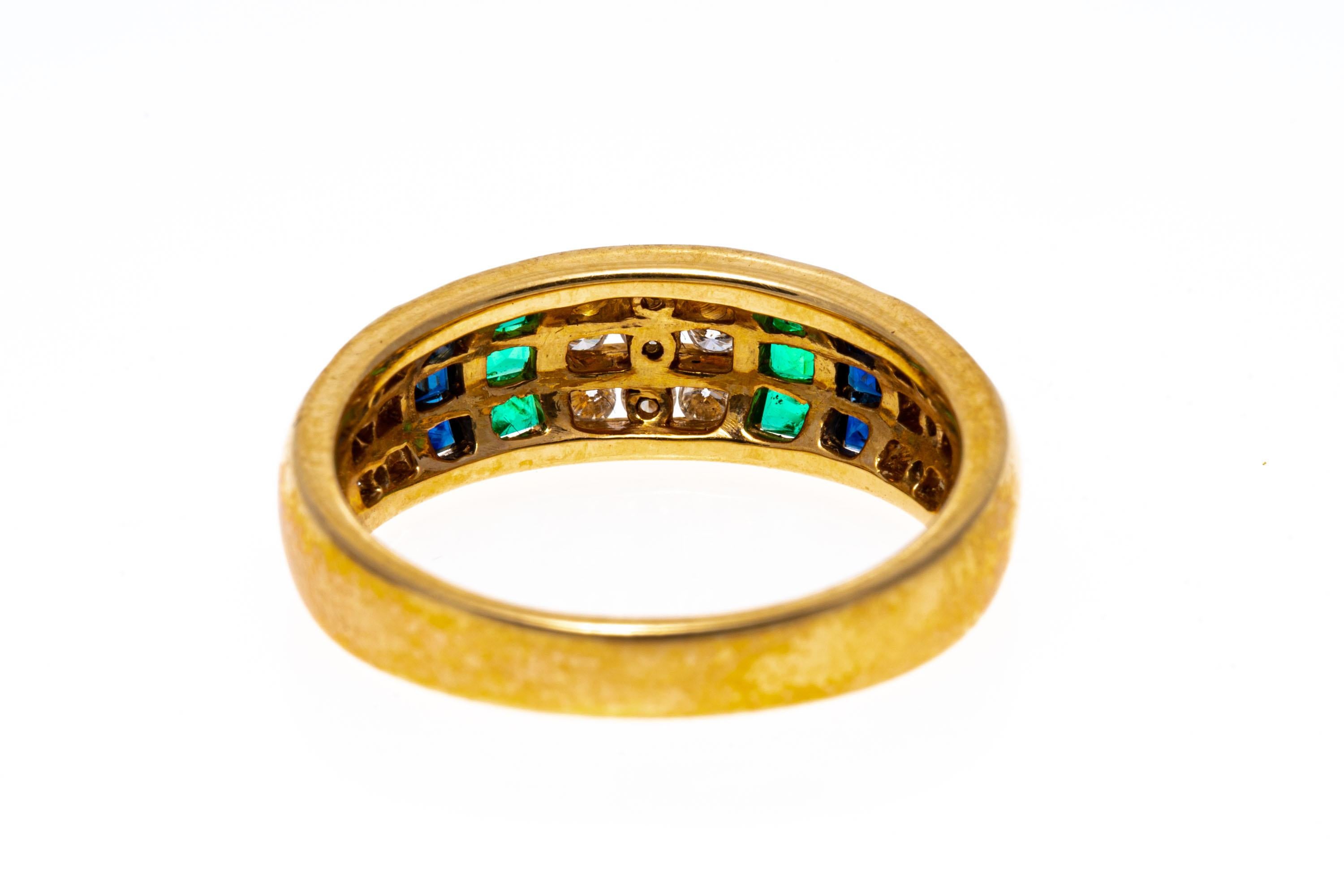 14k Gold Triple Row Diamond and Double Row Emerald and Sapphire Ring In Good Condition For Sale In Southport, CT