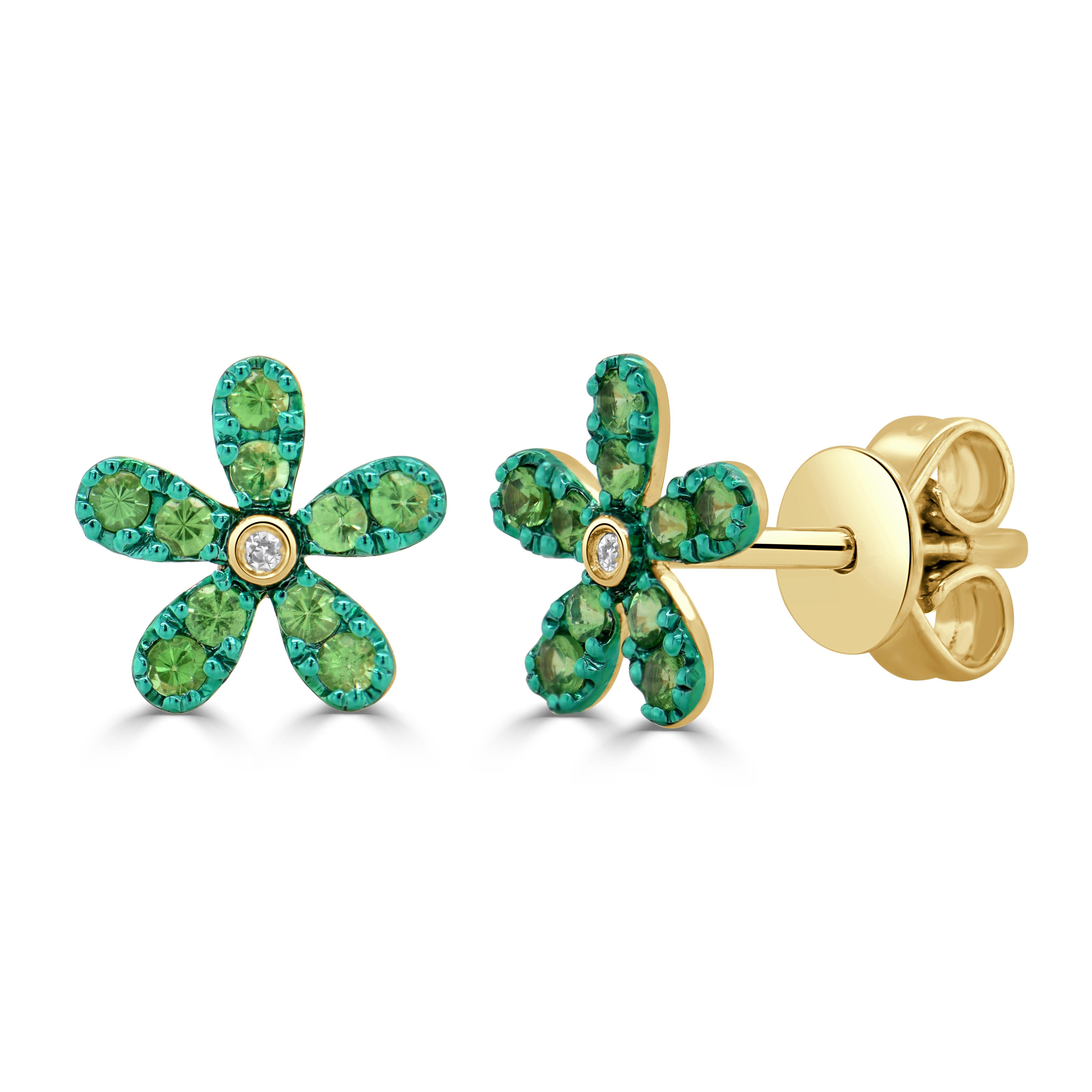 14K GOLD TSAVORITE & DIAMOND FLOWER STUD EARRINGS

-Diamond Weight: 0.1 ct.
-Tsavorite Weight: 0.26 ct.
-Gold Weight: 1.13 grams (approx.)
-Size: 8MM

This piece is perfect for everyday wear and makes the perfect Gift! 

We certify that this is an