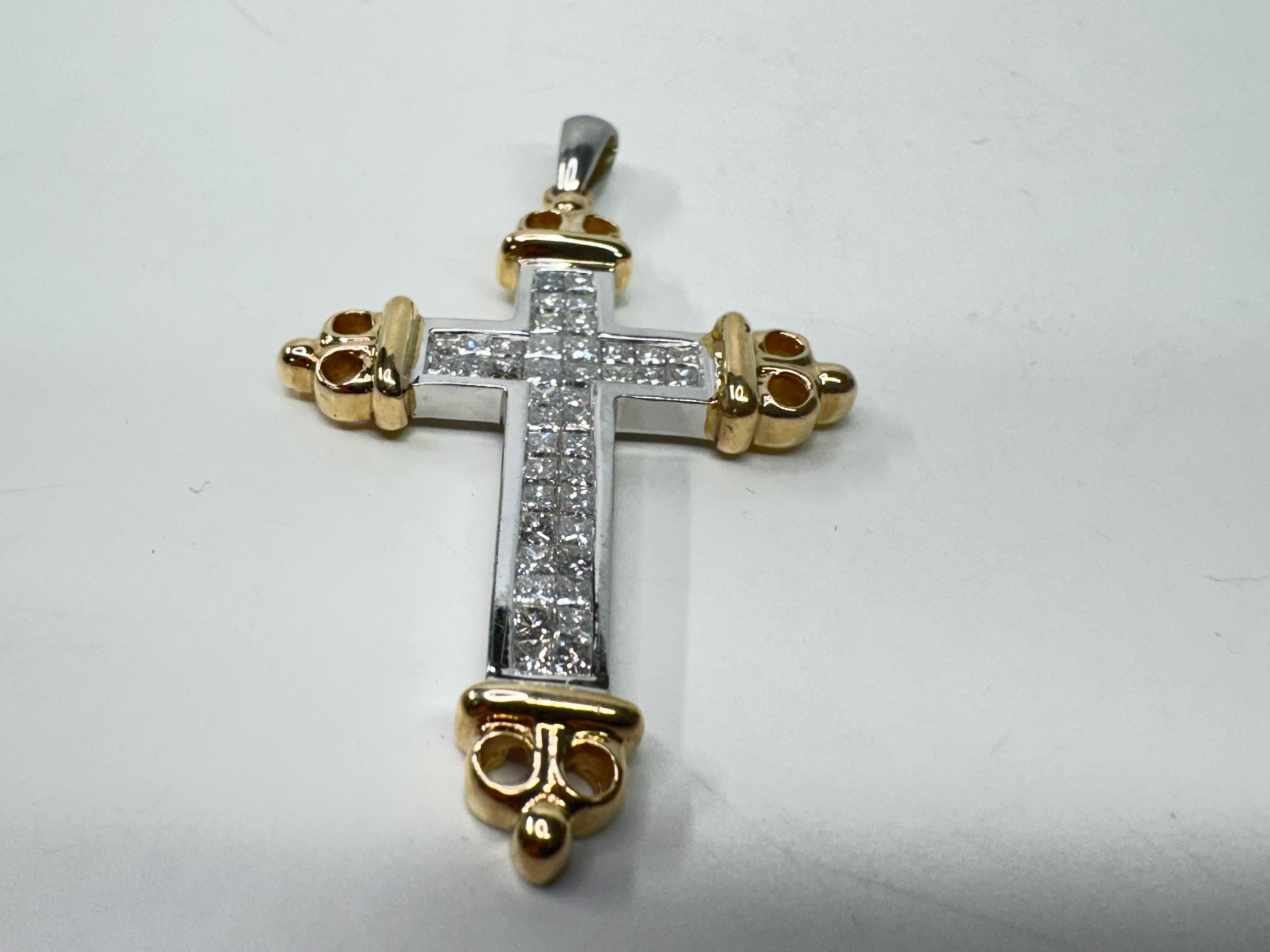14k Gold zweifarbiger Kreuz-Diamant-Anhänger im Angebot 2